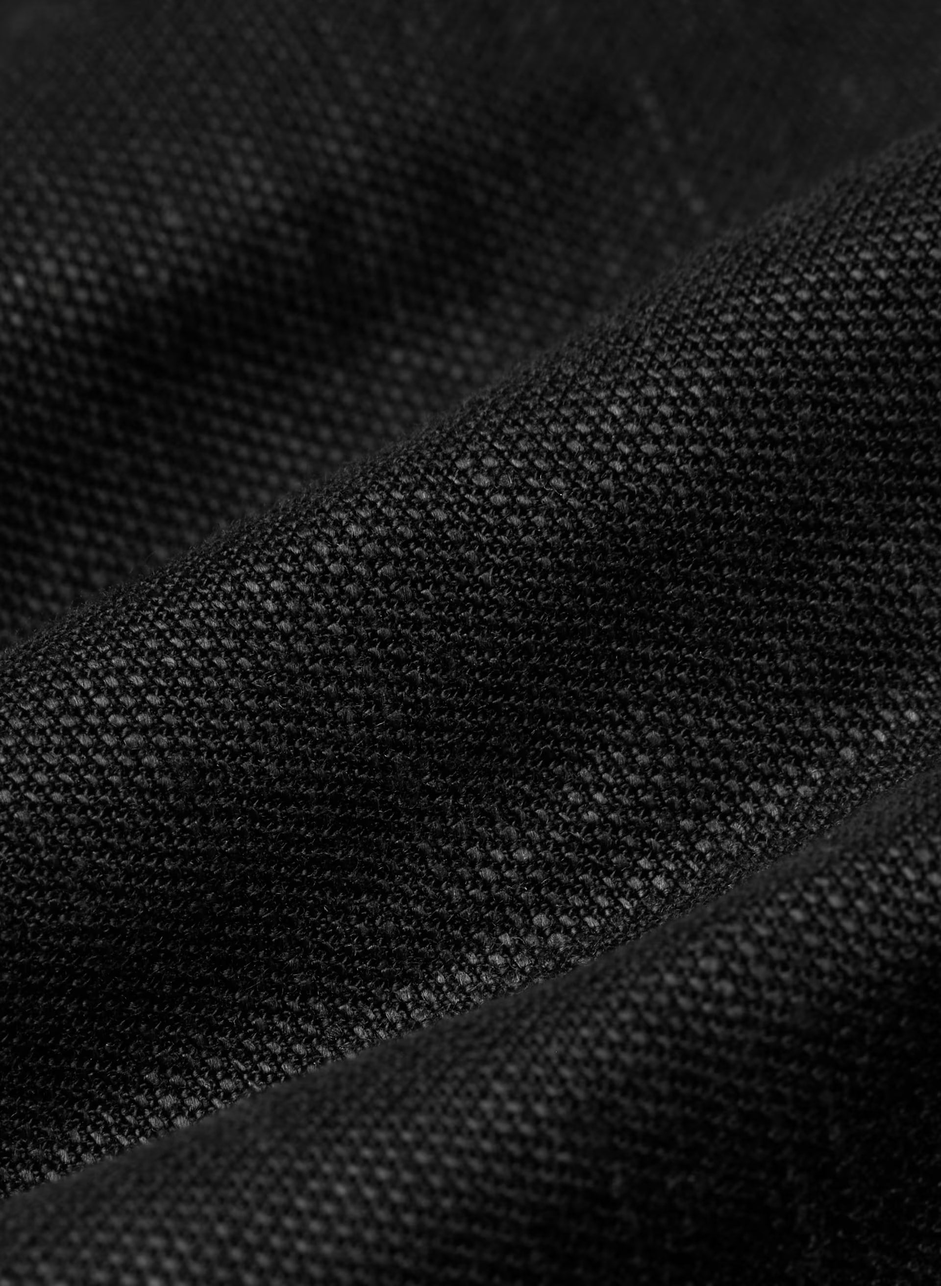 The Effortless Short™ Mid-Thigh - CruiseLinen™ - BLACK