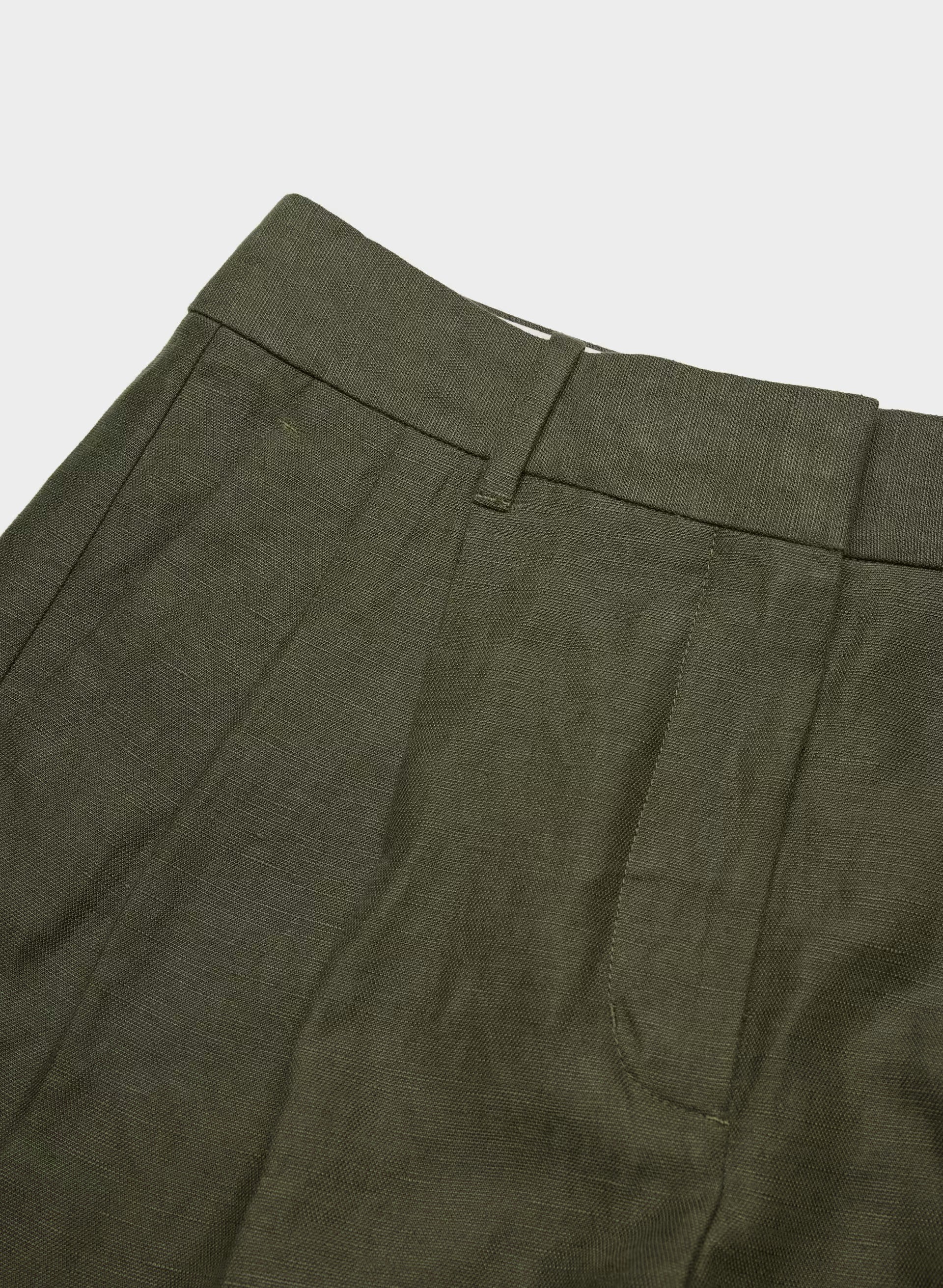 The Effortless Short™ Mid-Thigh - CruiseLinen™ - DARK OLIVE