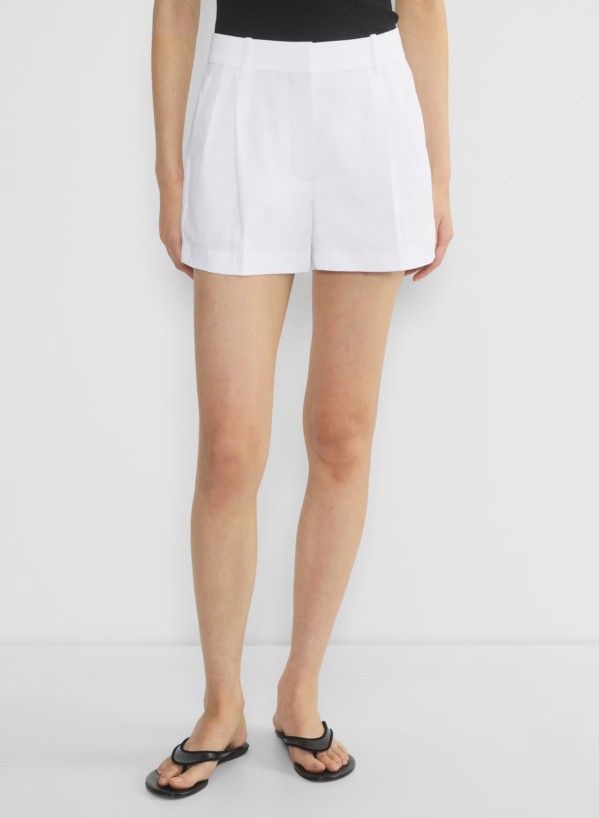 The Effortless Short™ Mini - CruiseLinen™ - WHITE