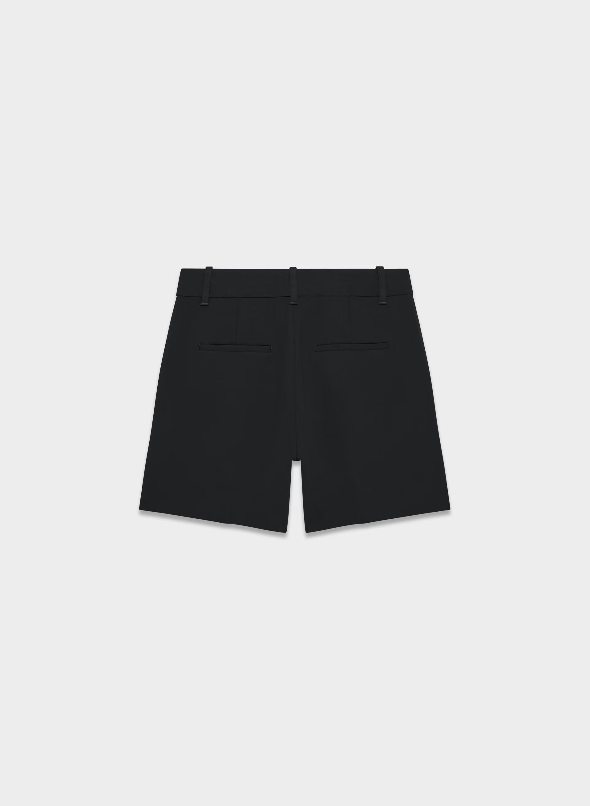 The Effortless Short™ Curve-Fit Mid-Thigh - Crepette™ - BLACK