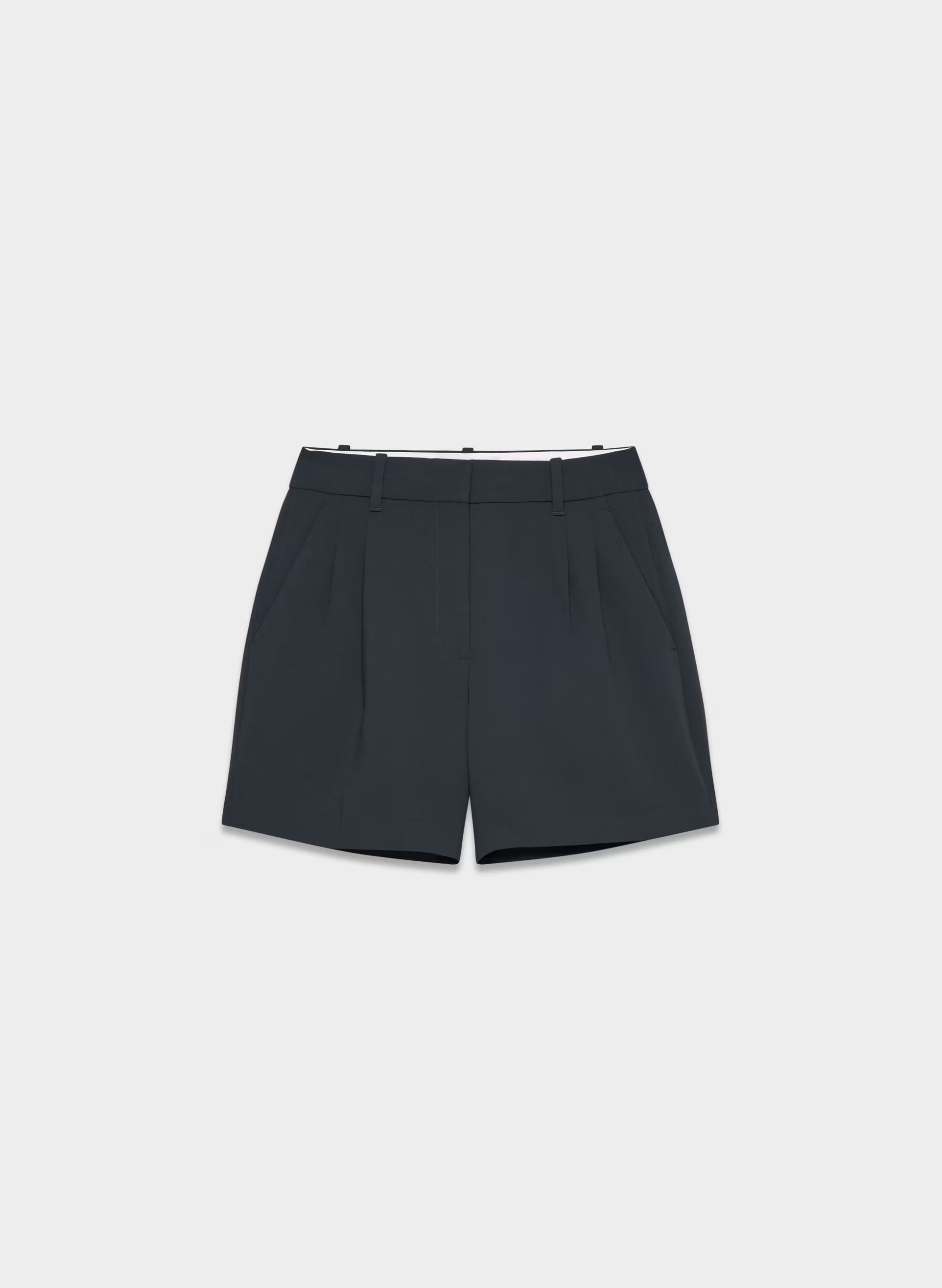 The Effortless Short™ Curve-Fit Mid-Thigh - Crepette™ - DARK NIGHT NAVY
