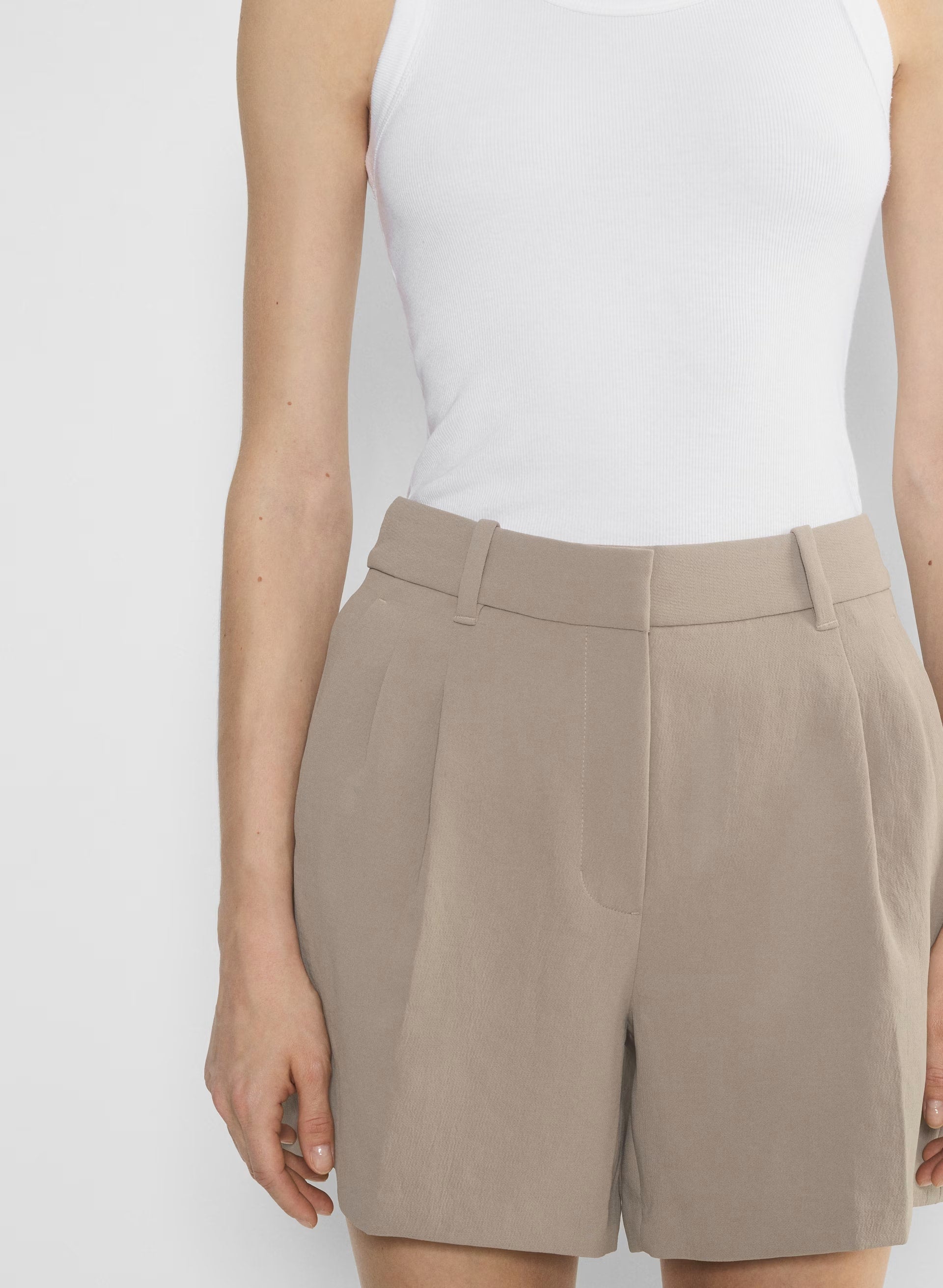 The Effortless Short™ Mid-Thigh - Crepette™ - NOMAD TAUPE