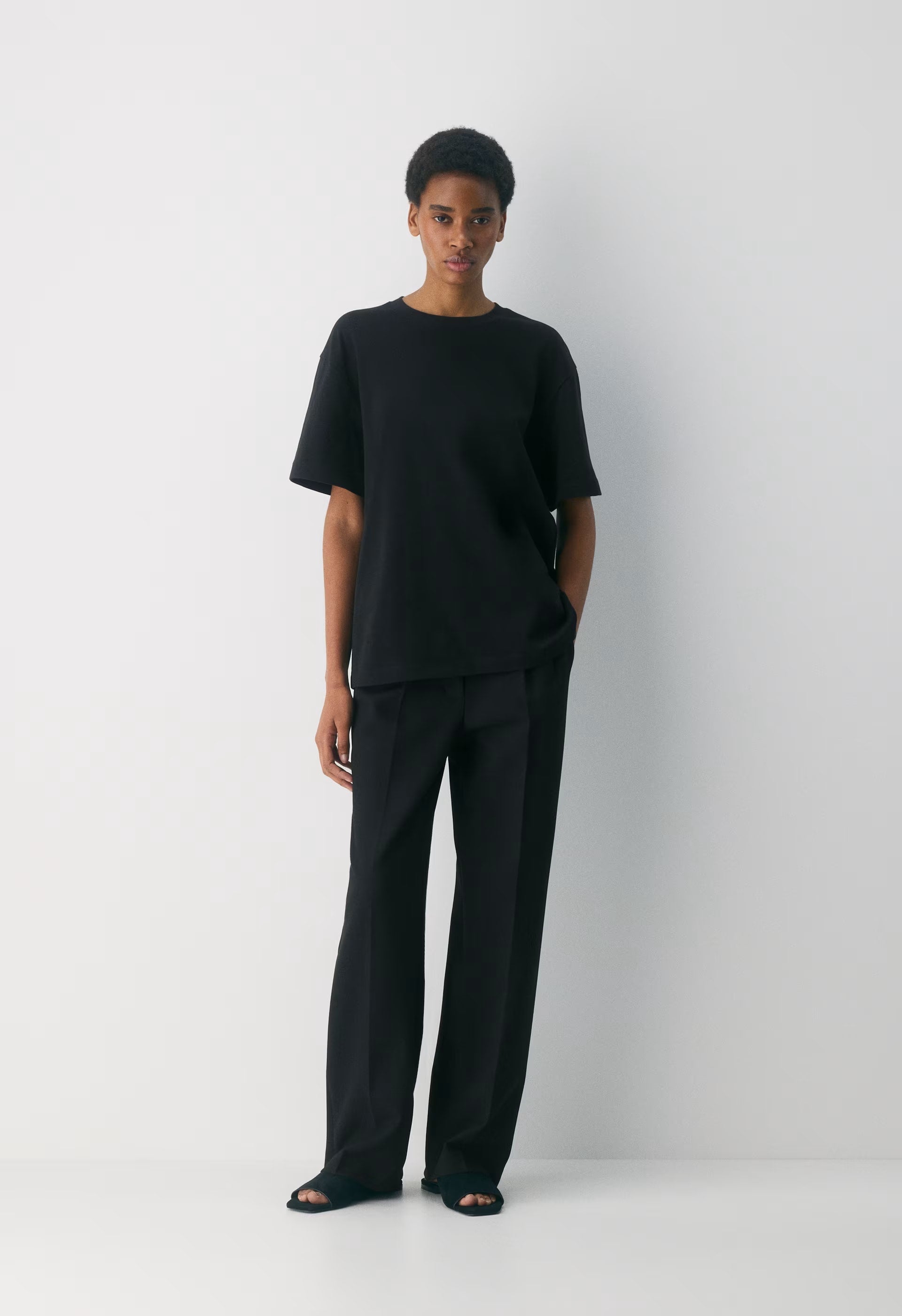 InterLock Cotton Pegasus T-Shirt - BLACK