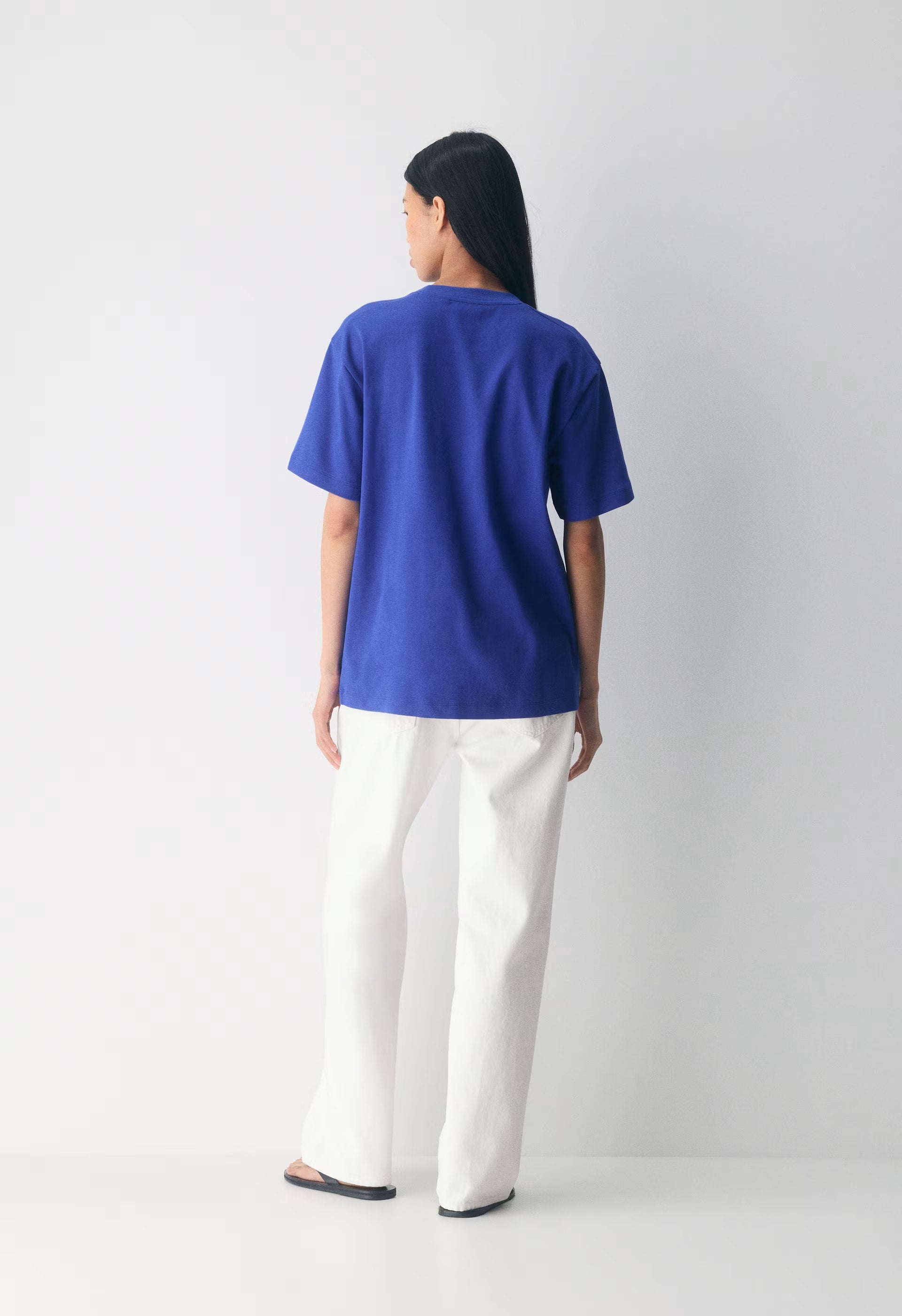 InterLock Cotton Pegasus T-Shirt - HDRKGRY/ HCLD WHT