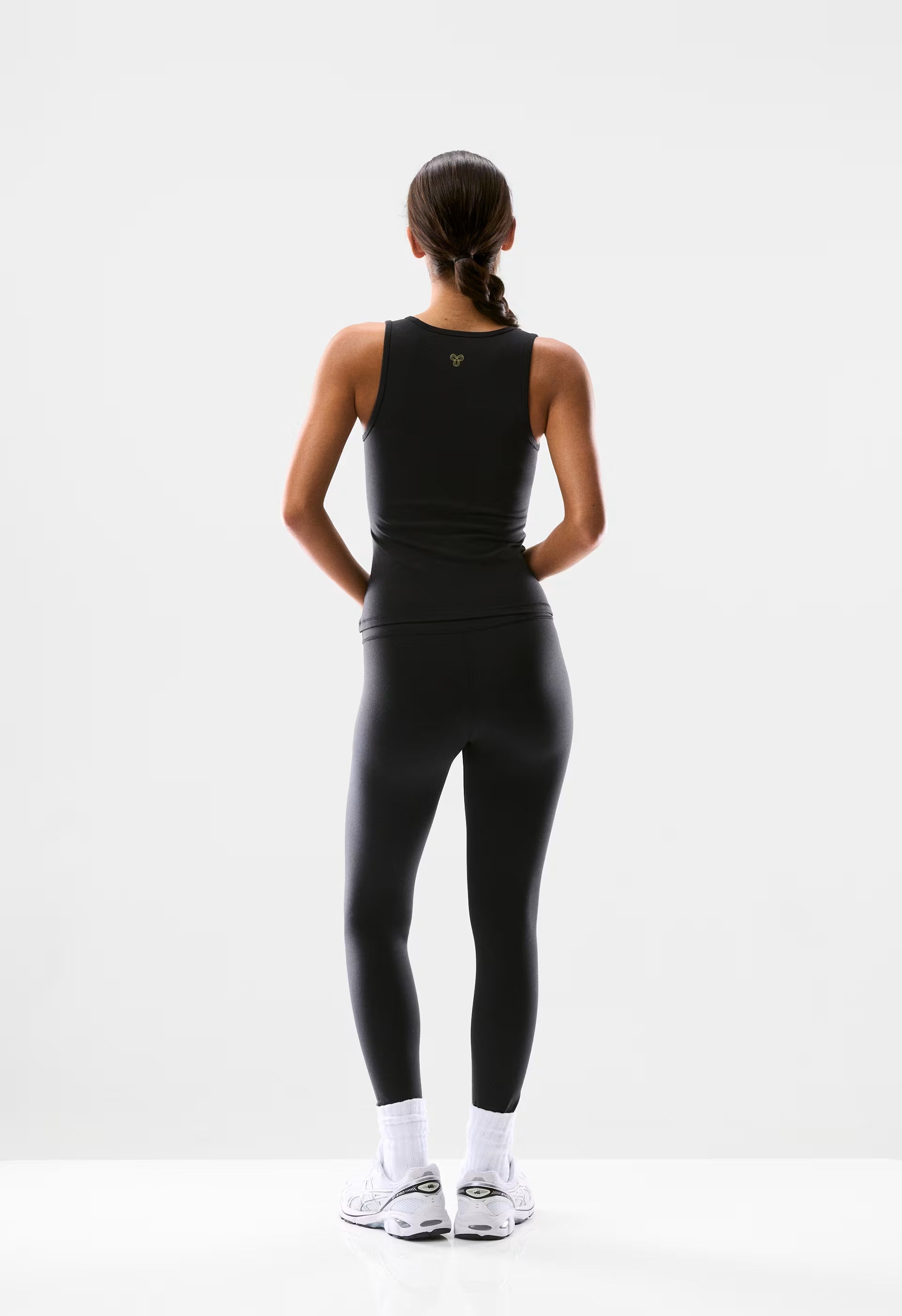LIFE Fluidity Tank - BLACK