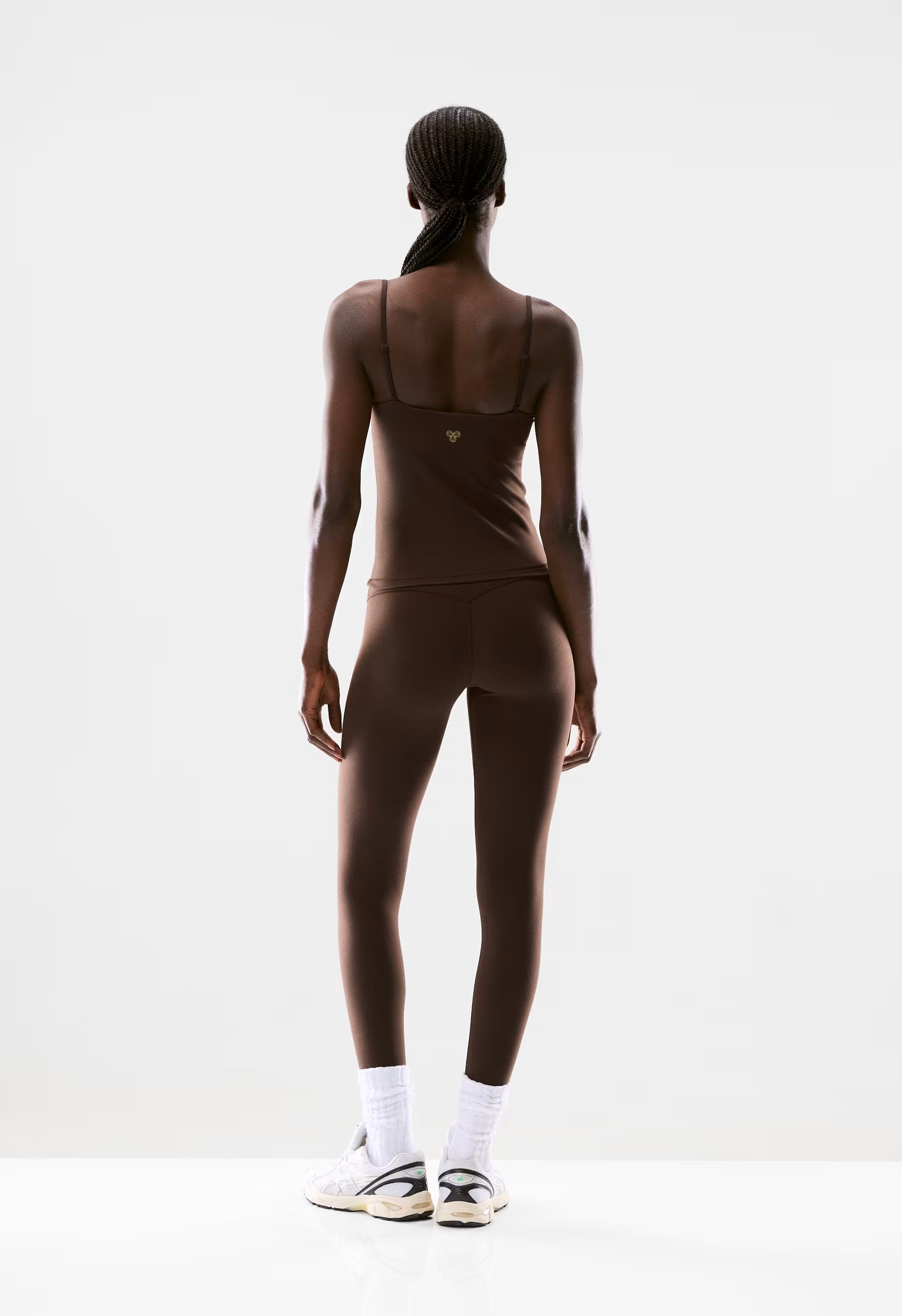 BUTTER Agility Sports Tank - RICH MOCHA BROWN