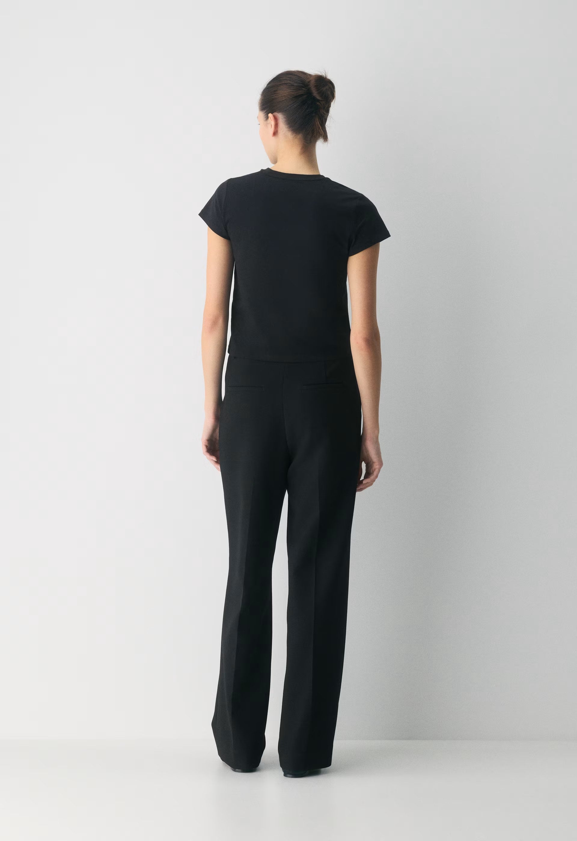 Key Cotton Eira T-Shirt - BLACK