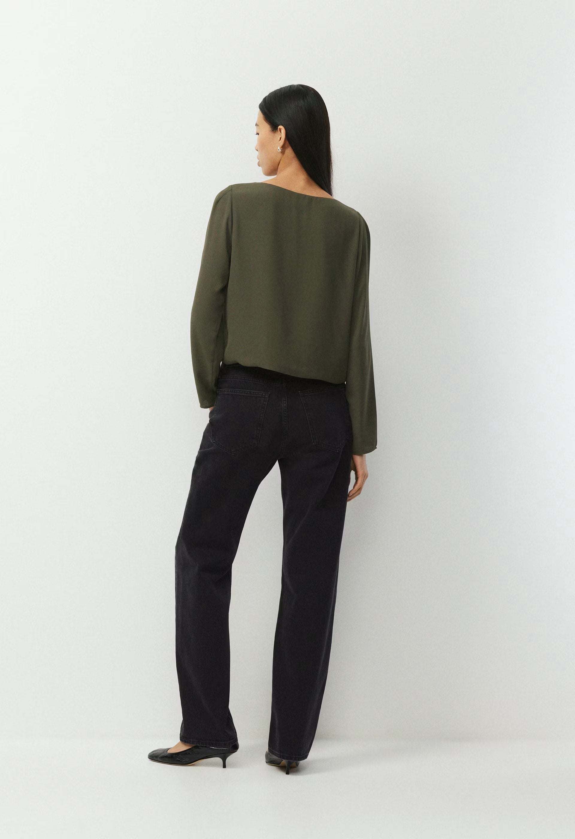 Murphy Longsleeve - DARK OLIVE