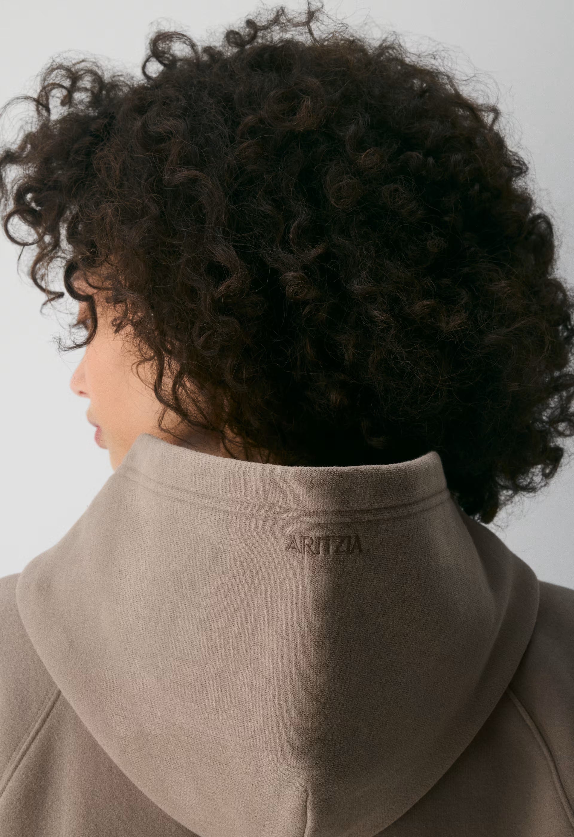 Cozy Sweatfleece Mega Raglan™ Hoodie - NOMAD TAUPE