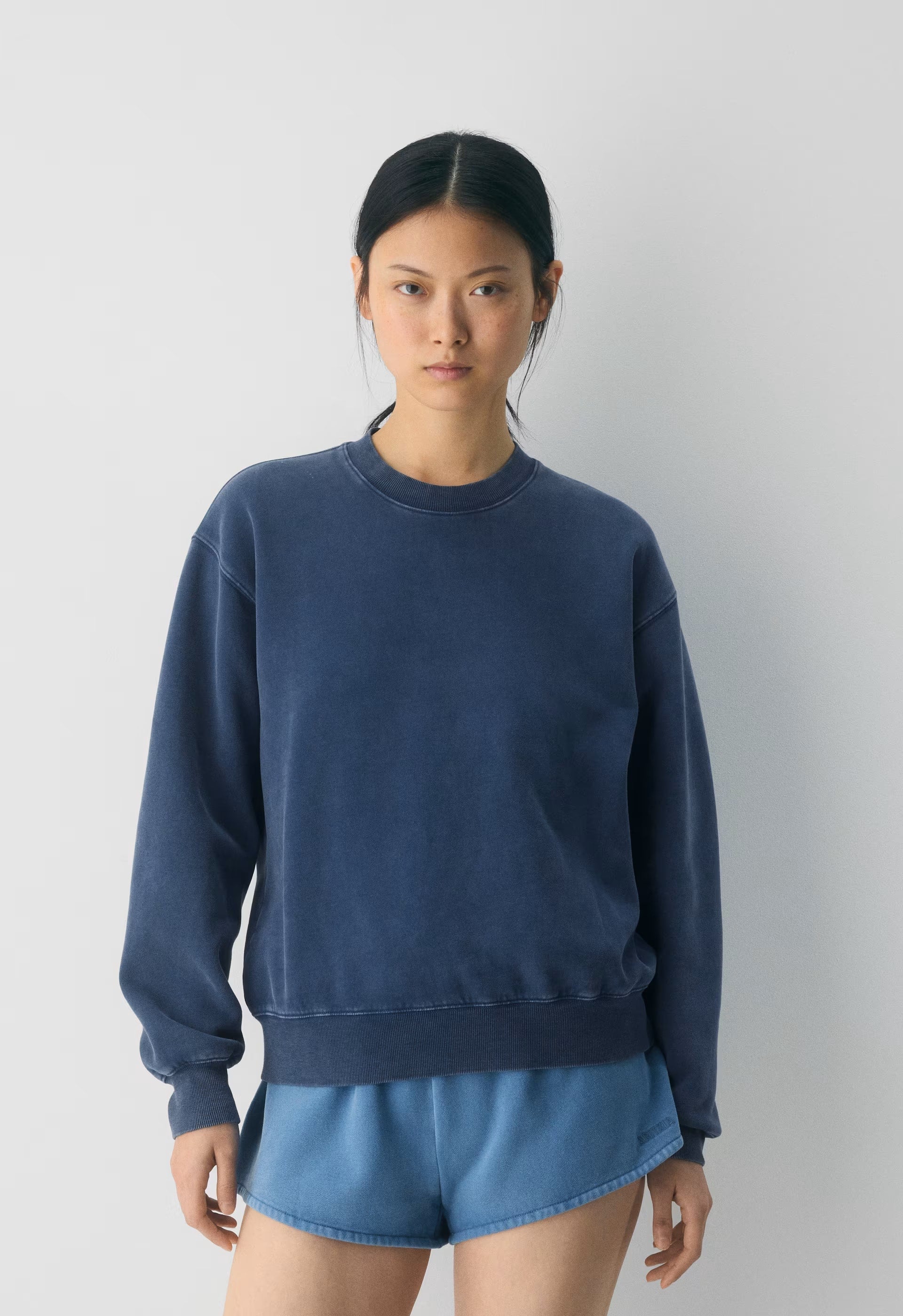 Cozy Sweatfleece Perfect Crew Sweatshirt - NO-STRESS MEDIUM BLUE