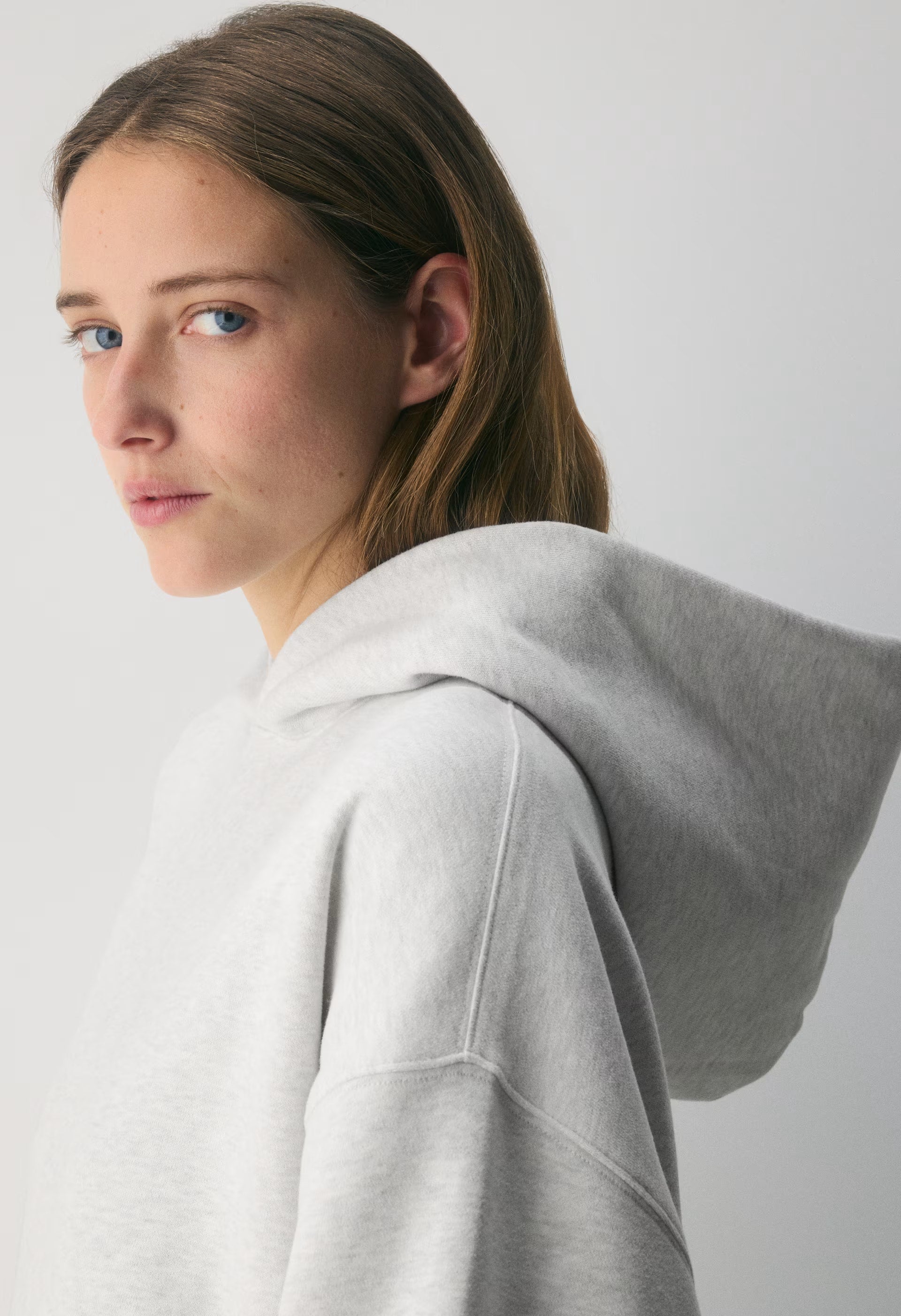 Cozy Sweatfleece Mega Hoodie - HEATHER CLOUD WHITE