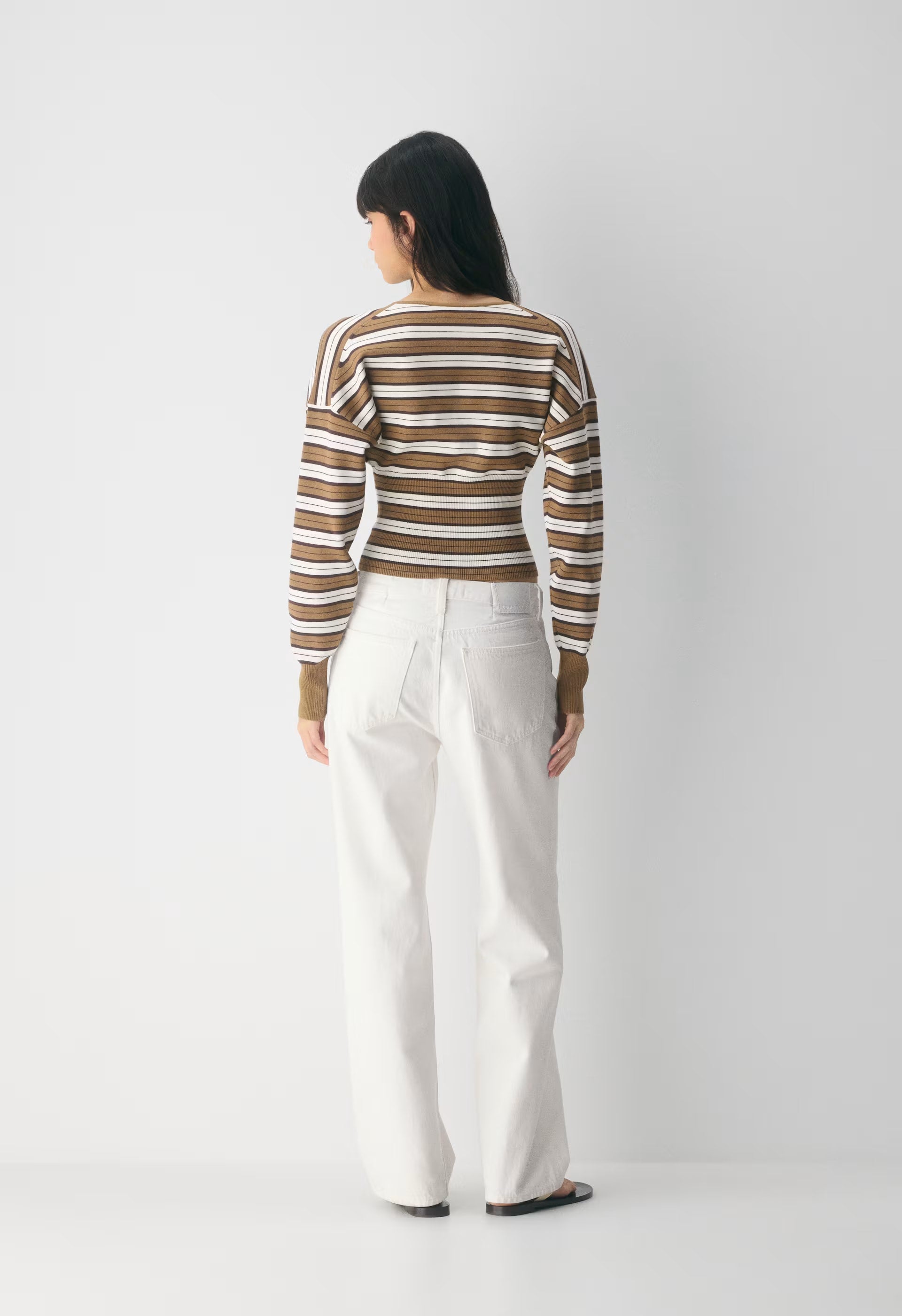 Golightly Cardigan - Wonder Yarn - DESERT SAND/LGHT BRCH