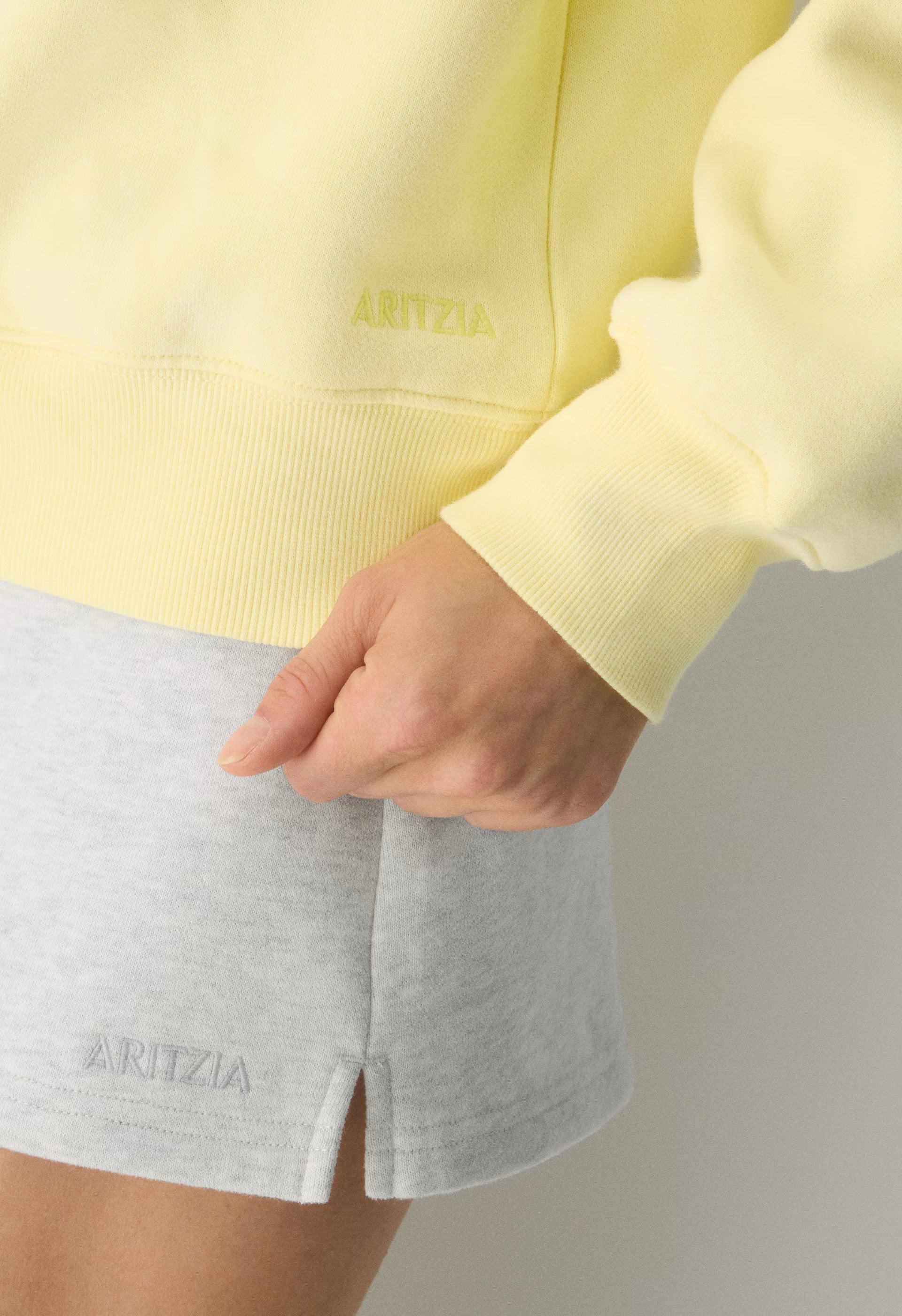 Cozy Sweatfleece BF Off-Shoulder Sweatshirt - LEMONADE