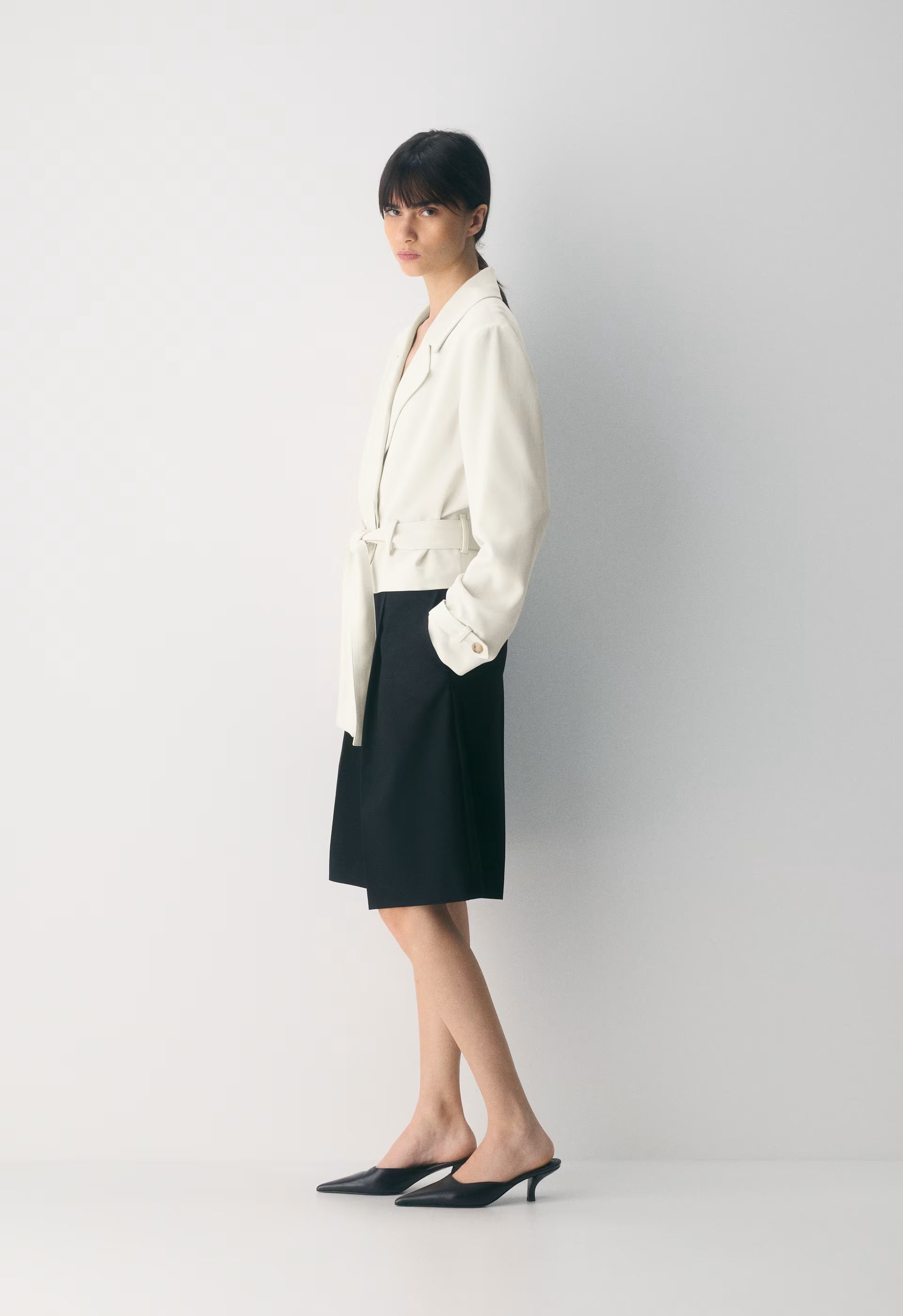 Postage Trench Coat - Sway Crepe - VINTAGE WHITE
