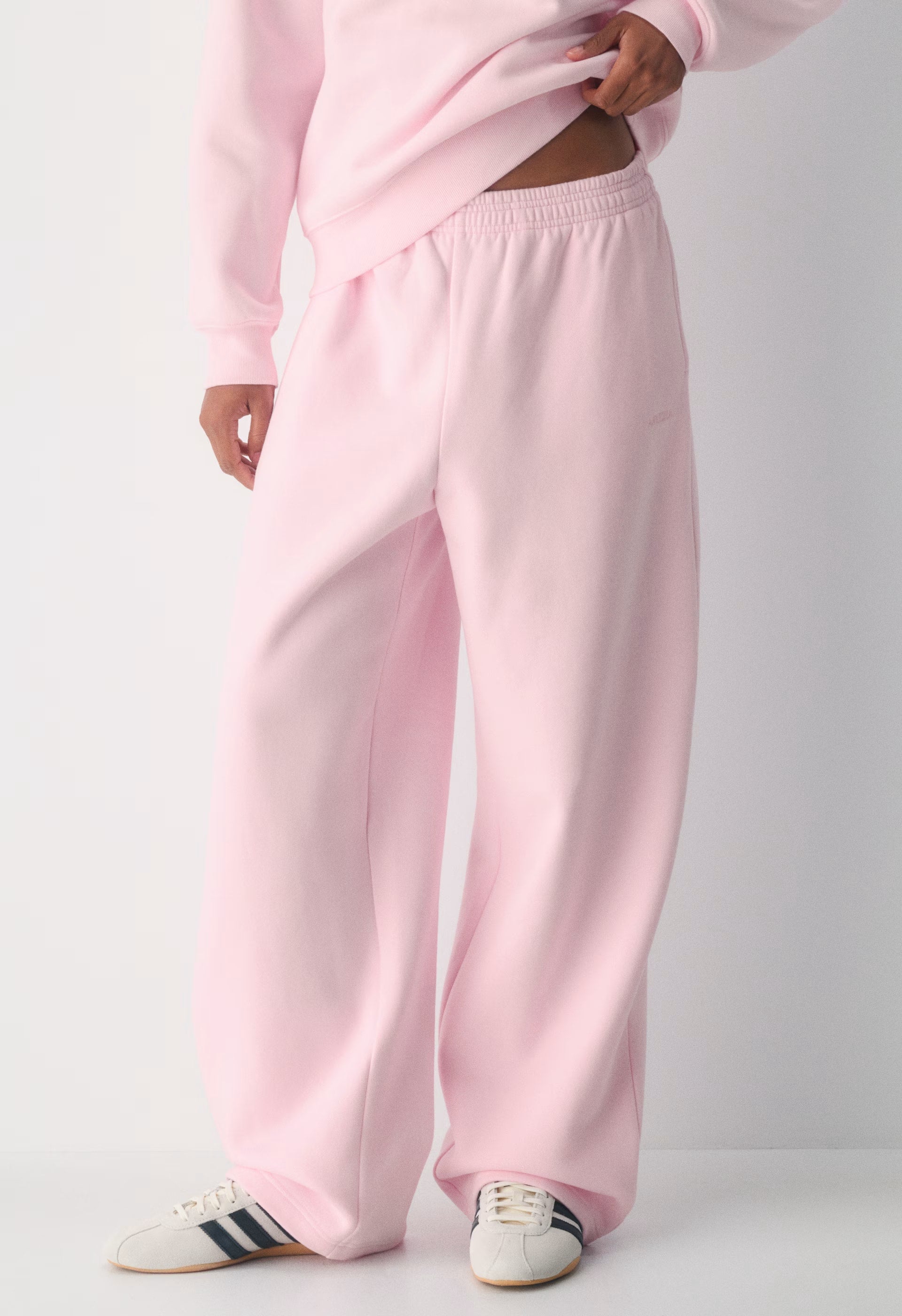 Cozy Sweatfleece Boyfriend Barrel Sweatpant - VILLA PINK