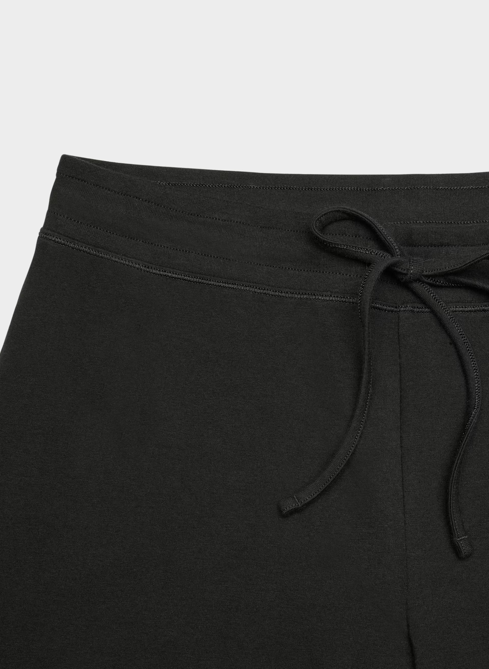 HomeStretch™ Smooth Kickback Pant - BLACK