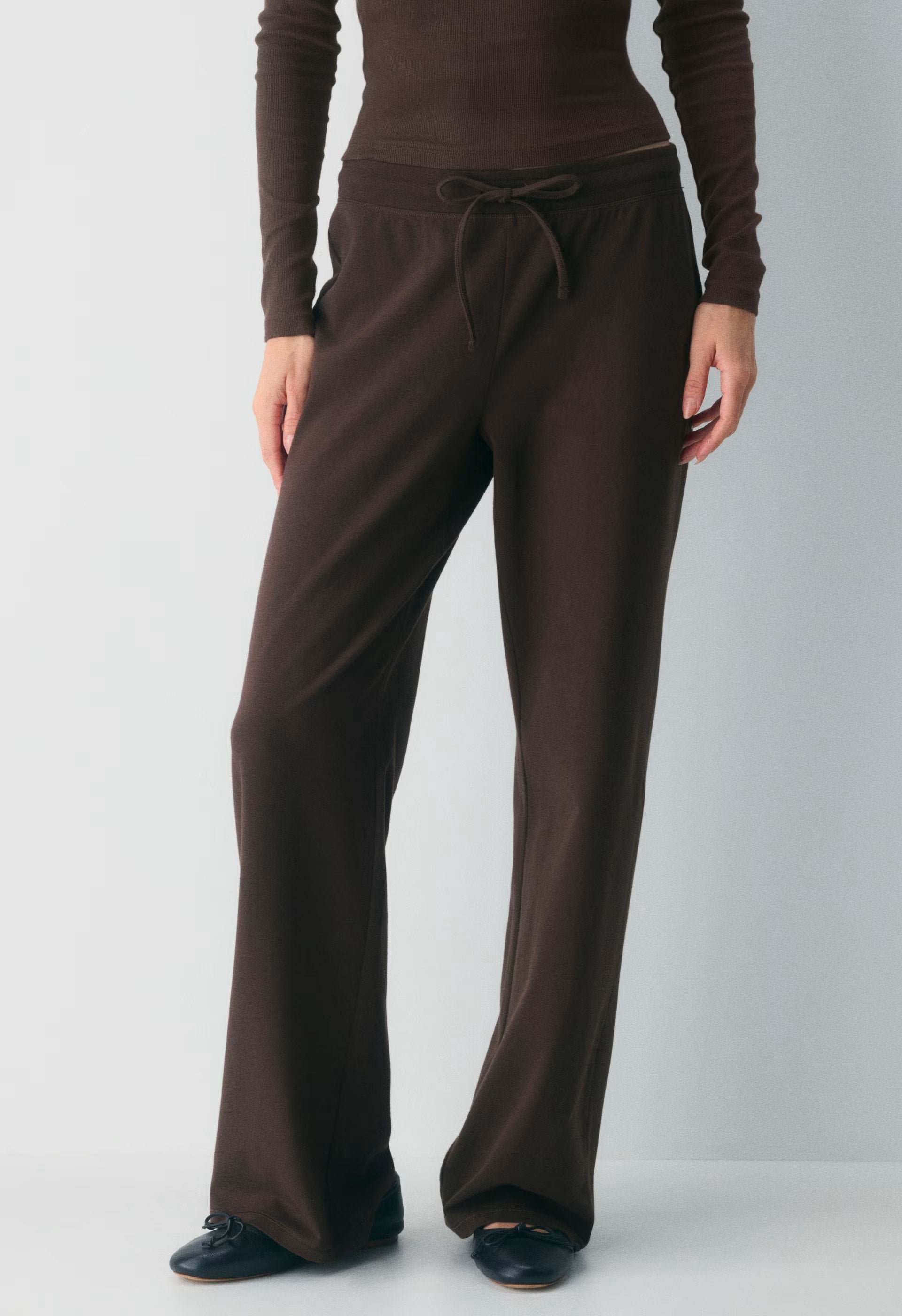 HomeStretch™ Smooth Kickback Pant - RICH MOCHA BROWN