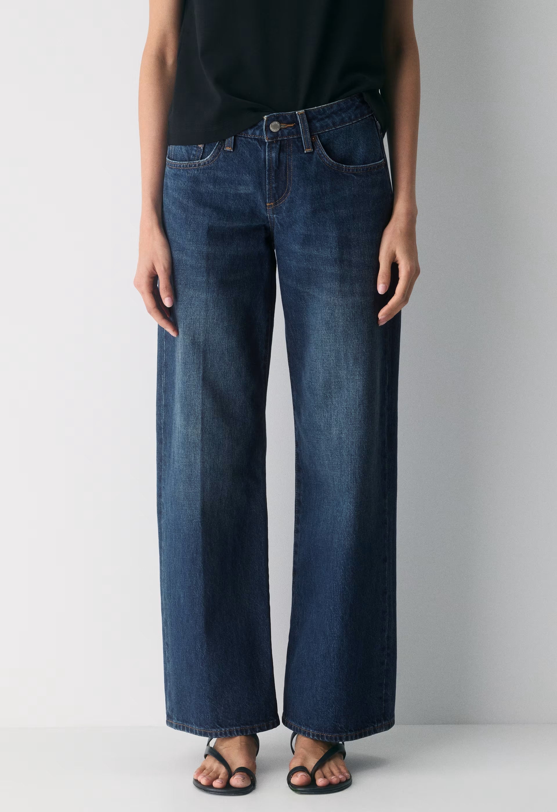 Denim Forum The ‘90s Relaxed Ultra Lo-Rise Wide Jean - BE ABOUT DARK BLEU