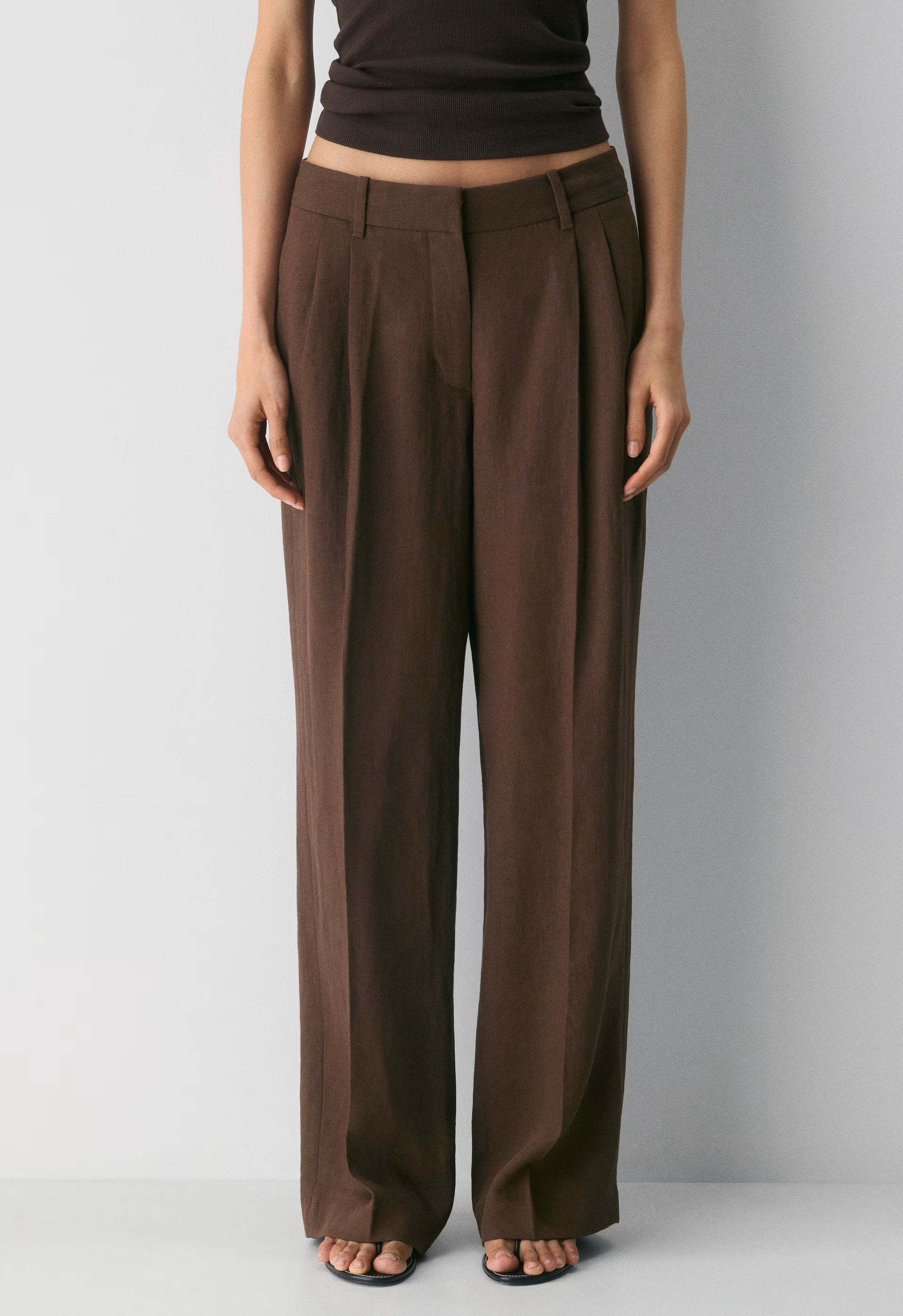 The Effortless Pant™ Lo-Rise - PowerLinen™ - RICH MOCHA BROWN