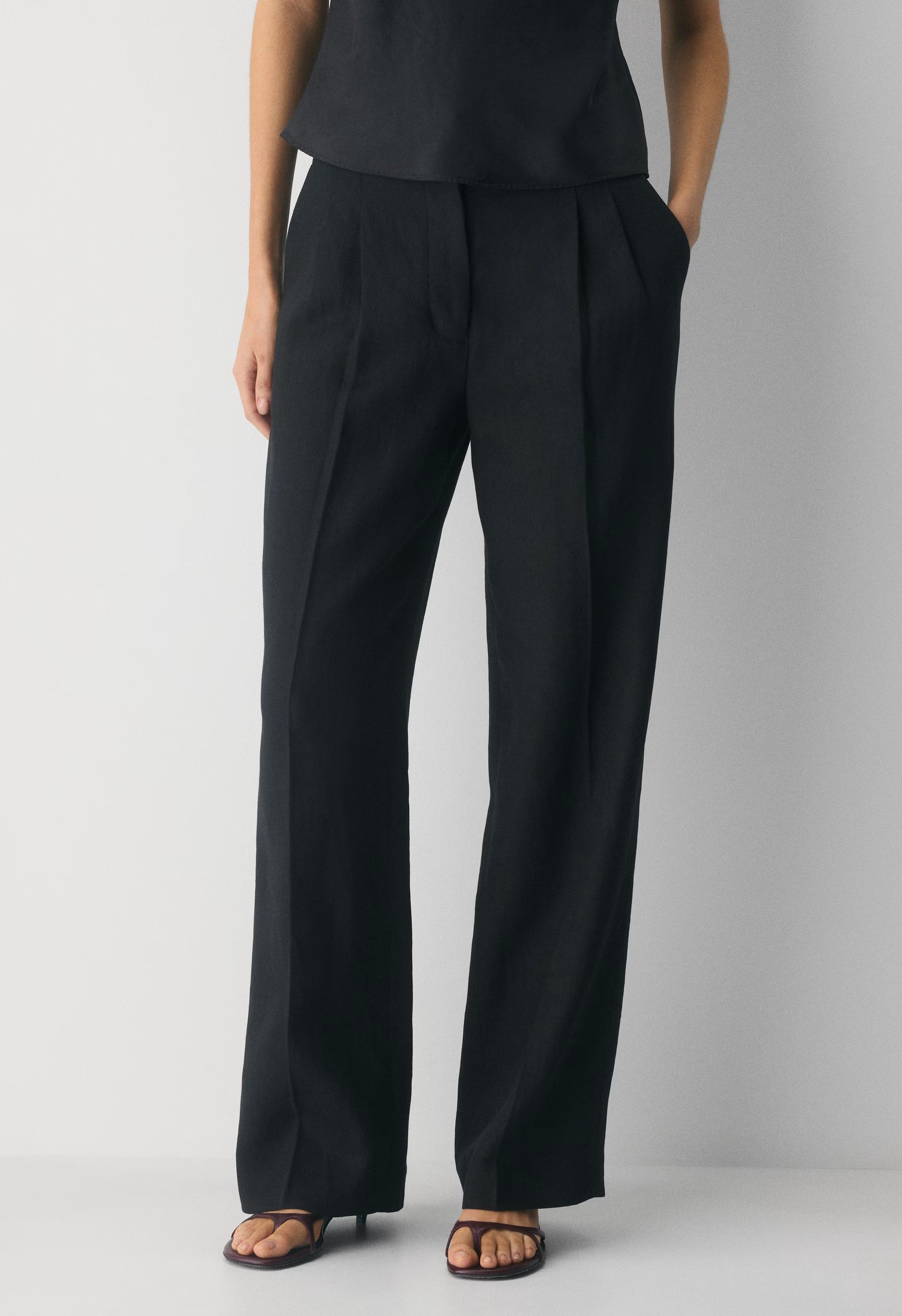 The Effortless Pant™ - PowerLinen™ - BLACK
