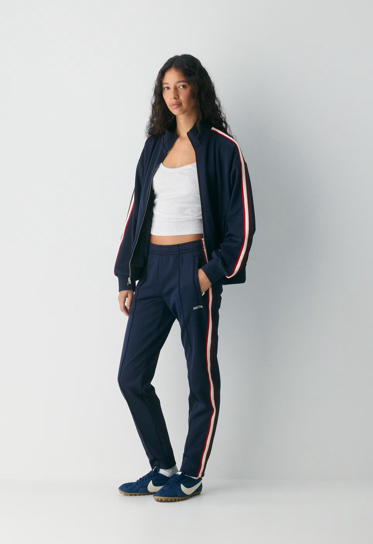 Winger Track Pant - ADMIRAL /MULTI