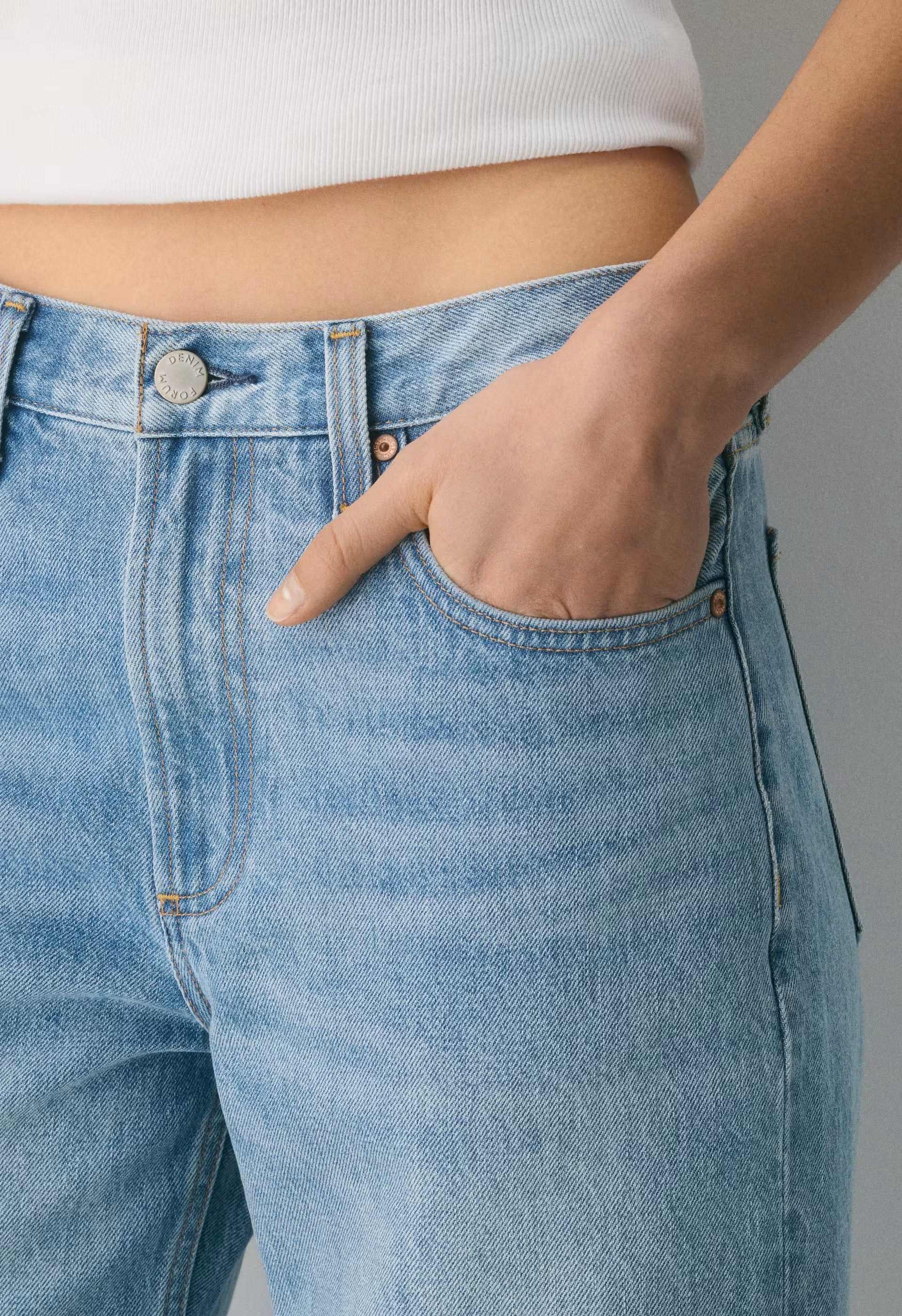 Denim Forum The '90s Iggy Lo-Rise Baggy Jean - 7 YRS BLEU TABOO
