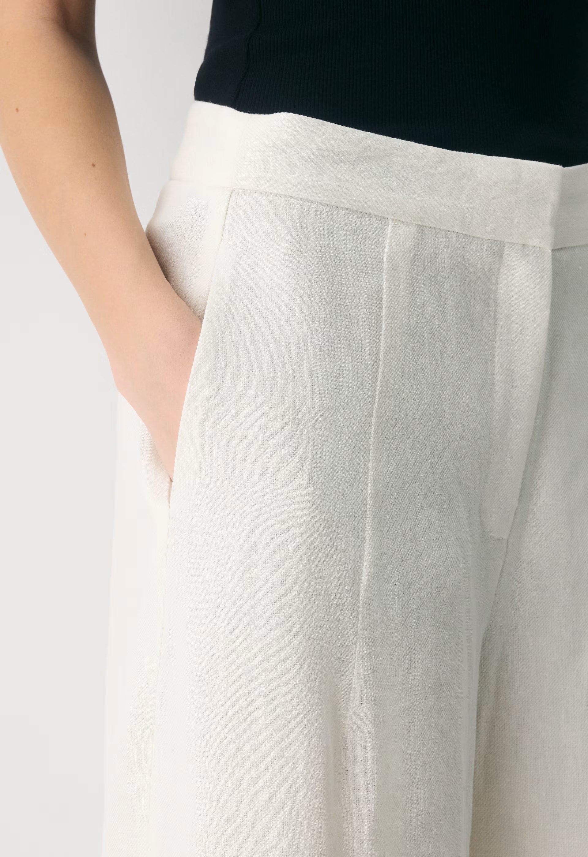 Consort Barrel Pant - PowerLinen™ - LIGHT BIRCH