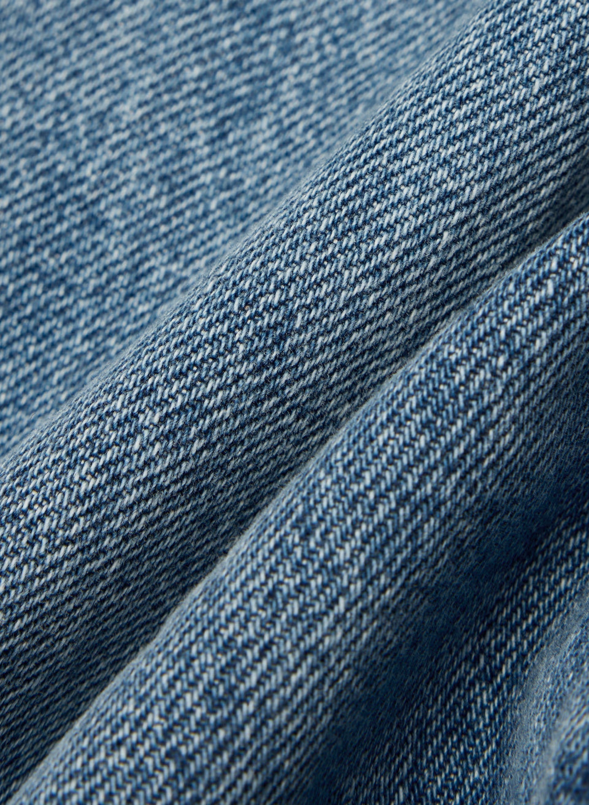 Denim Forum The Farrah Curve-Fit Hi-Rise Wide Jean - 5 YRS KISS N TELL BLEU