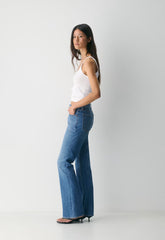 Denim Forum 001 Slim Hi-Rise Bootcut Jean - 5 YRS KISS N TELL BLEU