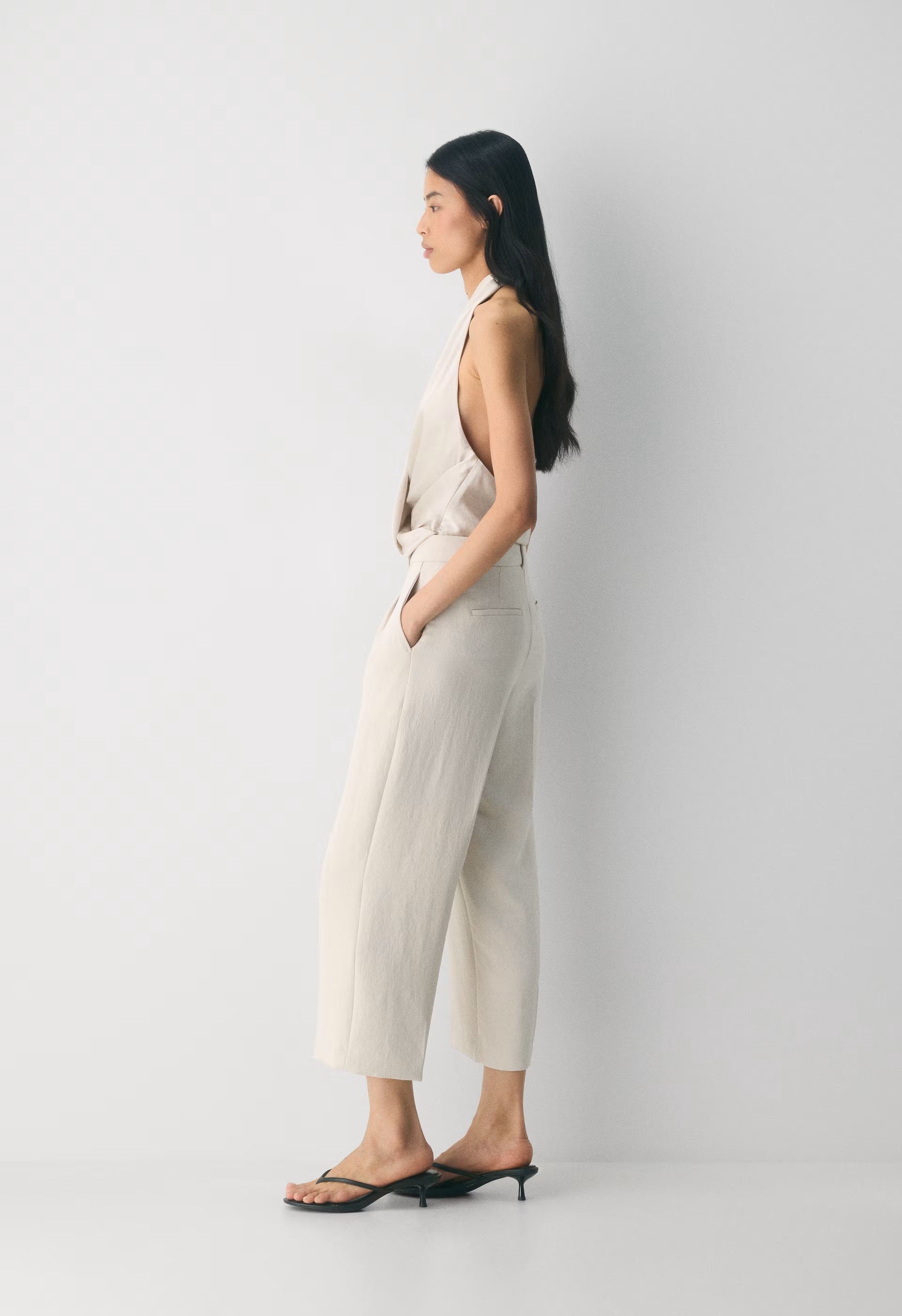 The Effortless Pant™ Cropped - Crepette™ - METROPOLIS BEIGE