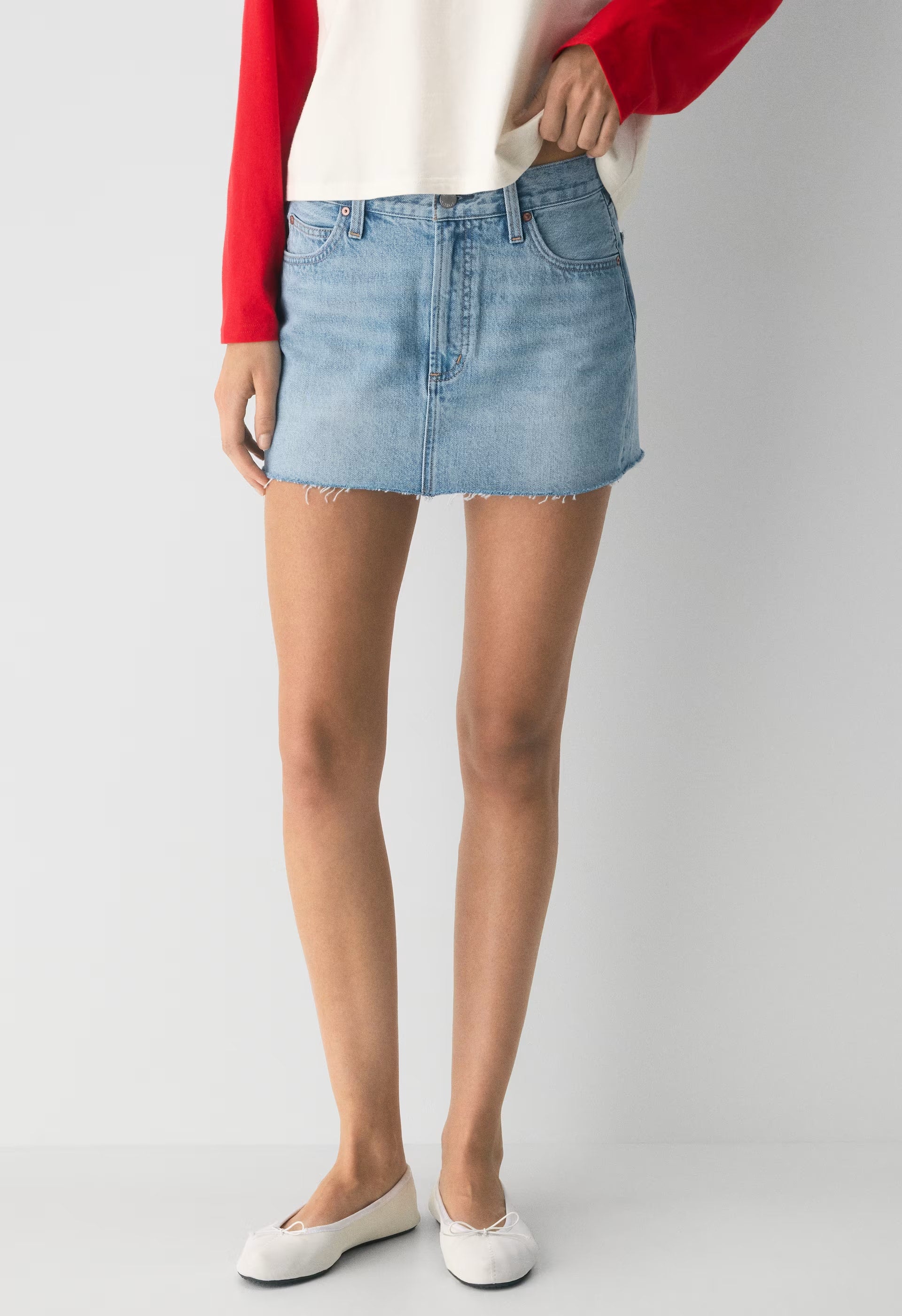 Denim Forum The ‘90s Ricci Micro Denim Skirt - 7 YRS BLEU TB RAW HEM