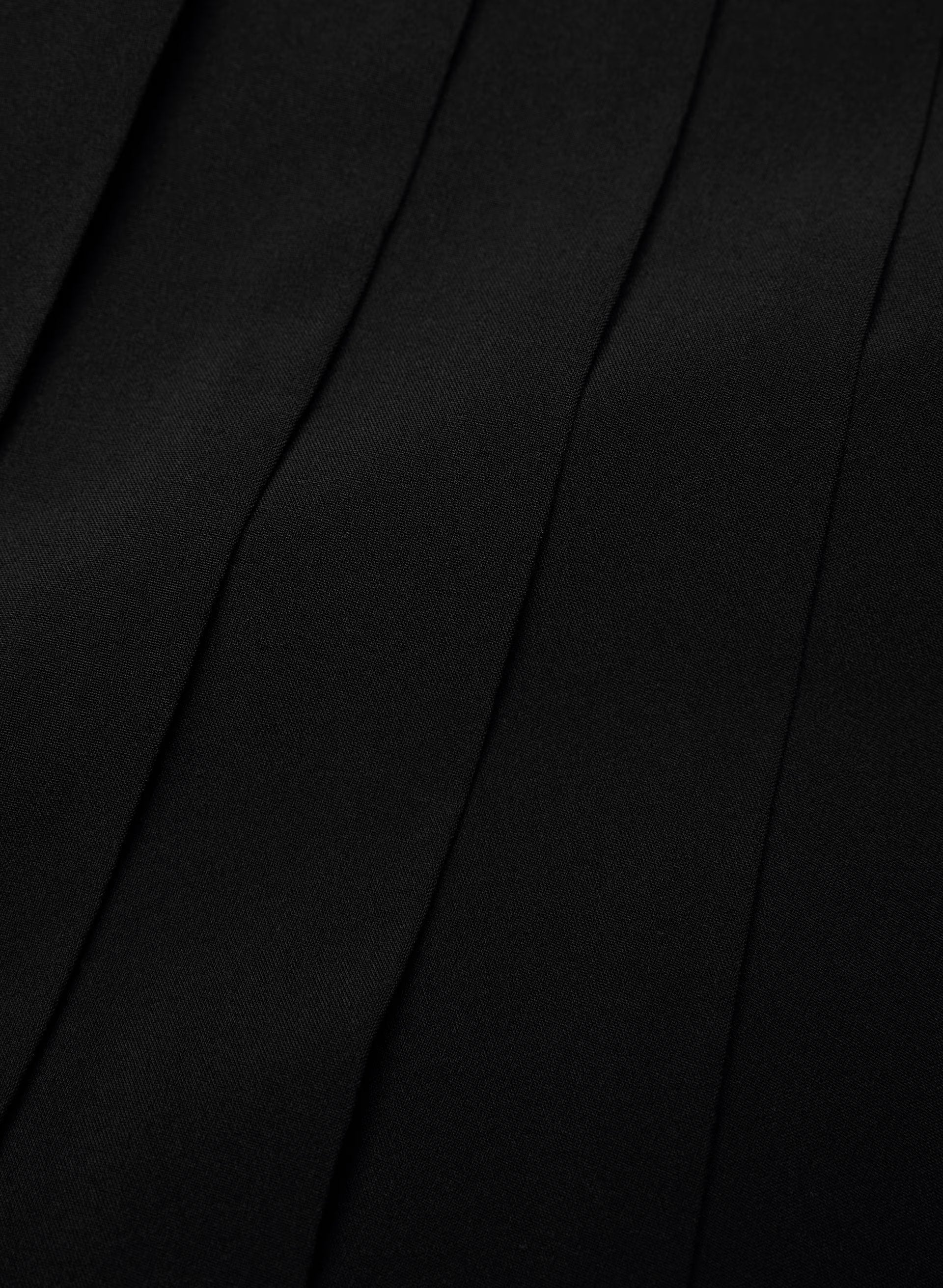MoveTech™ Tennis Pro Micro Skirt - BLACK/WHITE