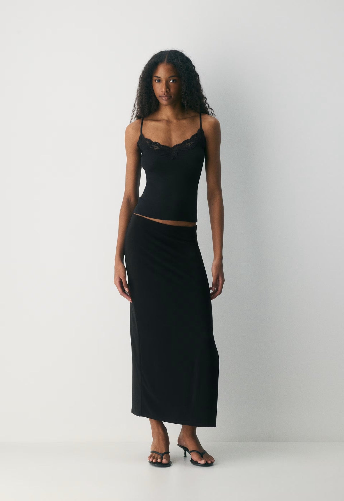 Smooth Matter™ Subscript Skirt - BLACK