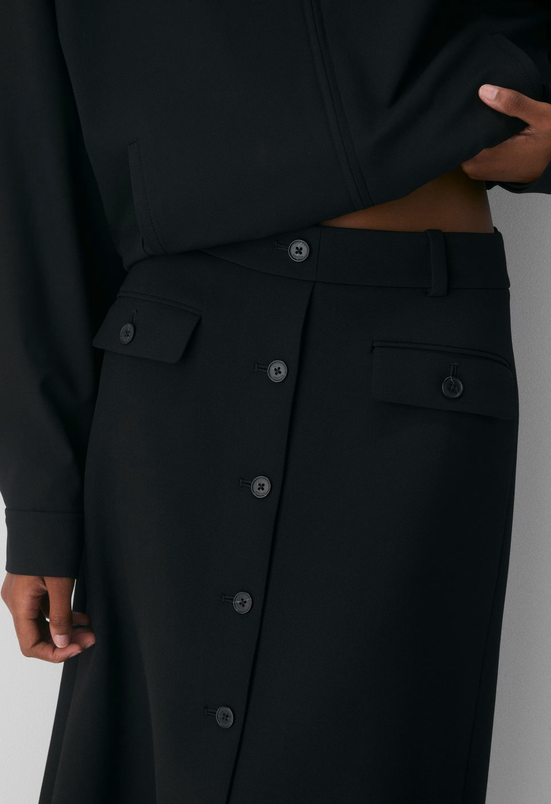Datum Skirt - Eversential™ - BLACK