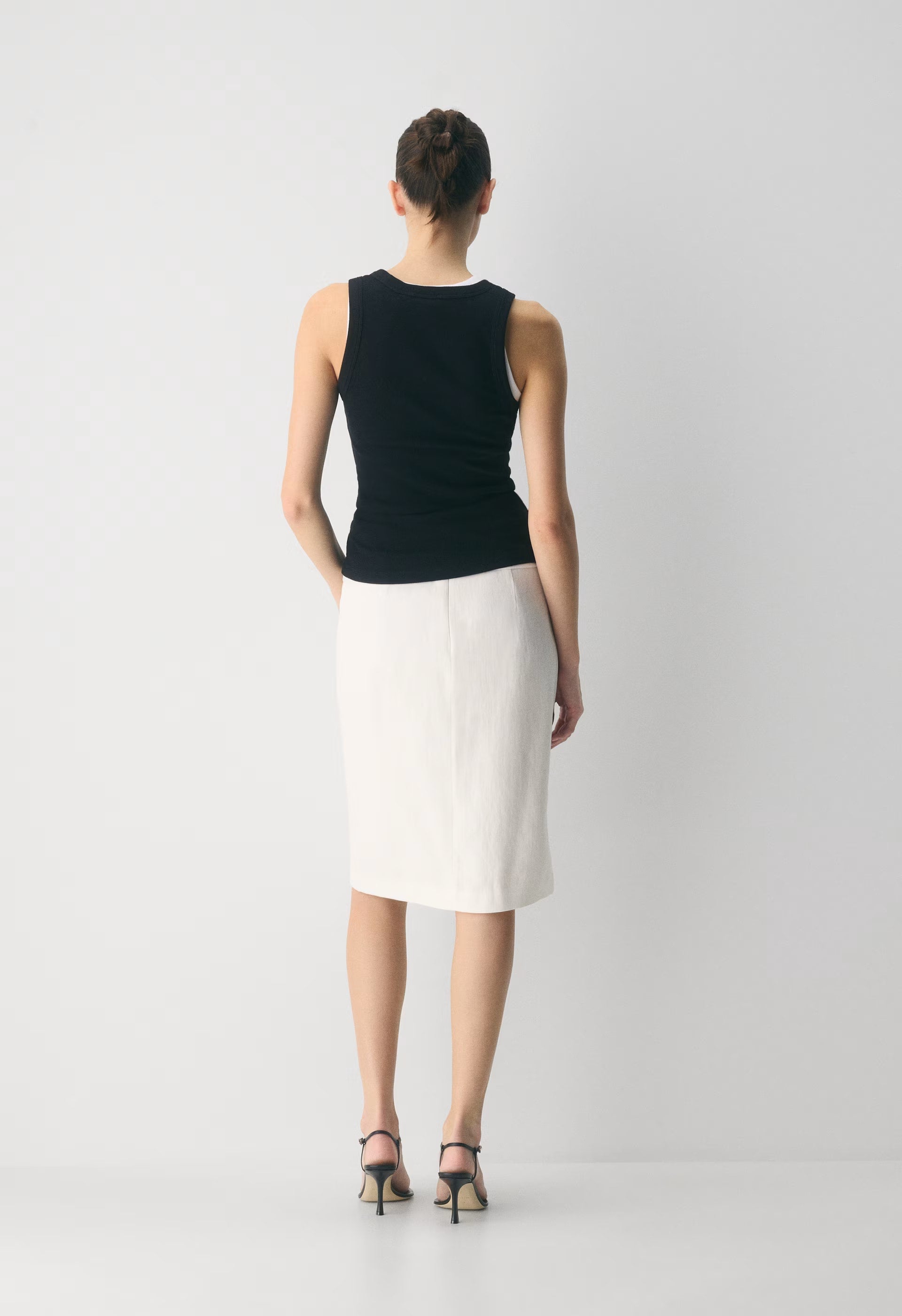 Yorkville Skirt - PowerLinen™ - RICH MOCHA BROWN