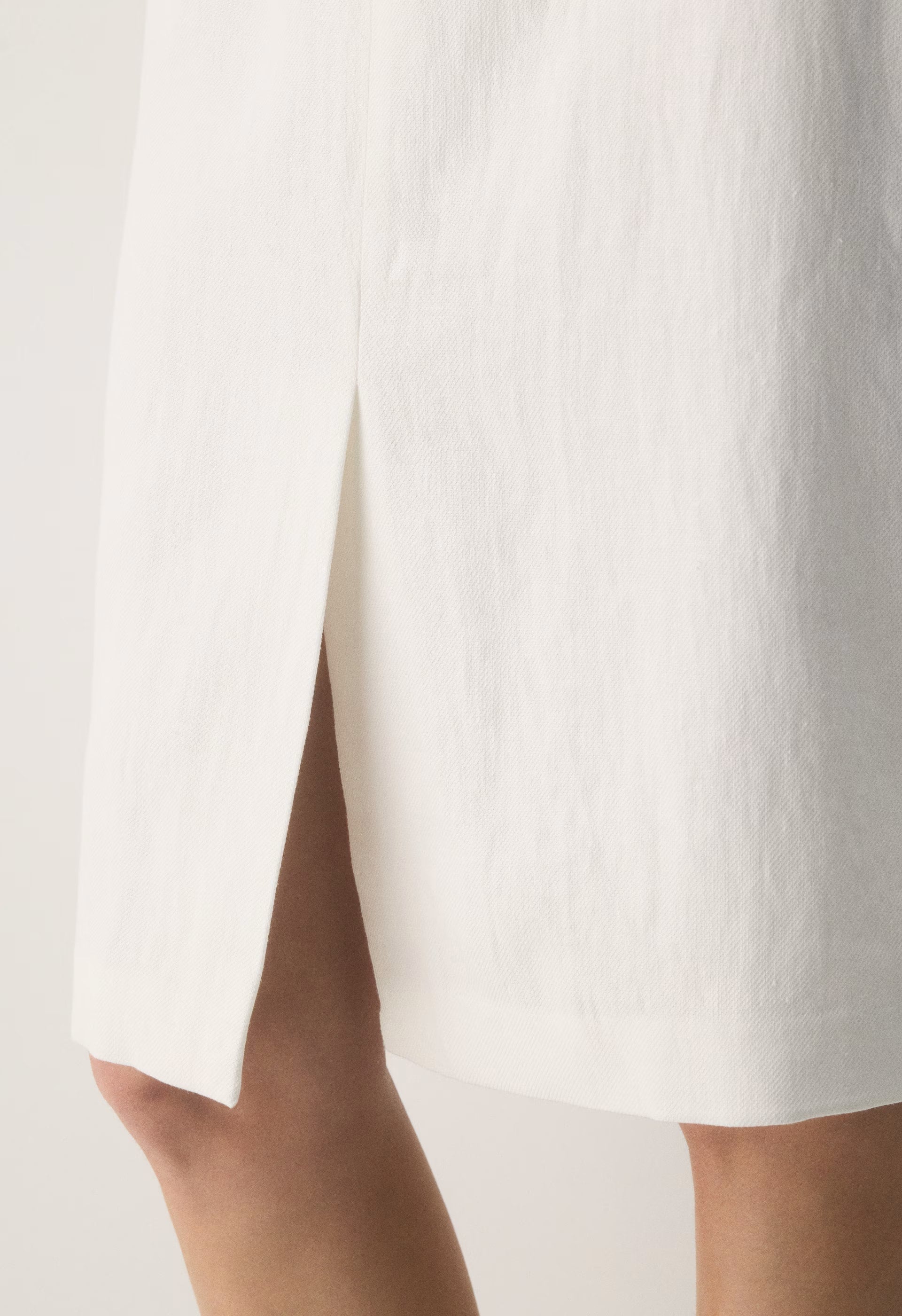 Yorkville Skirt - PowerLinen™ - RICH MOCHA BROWN