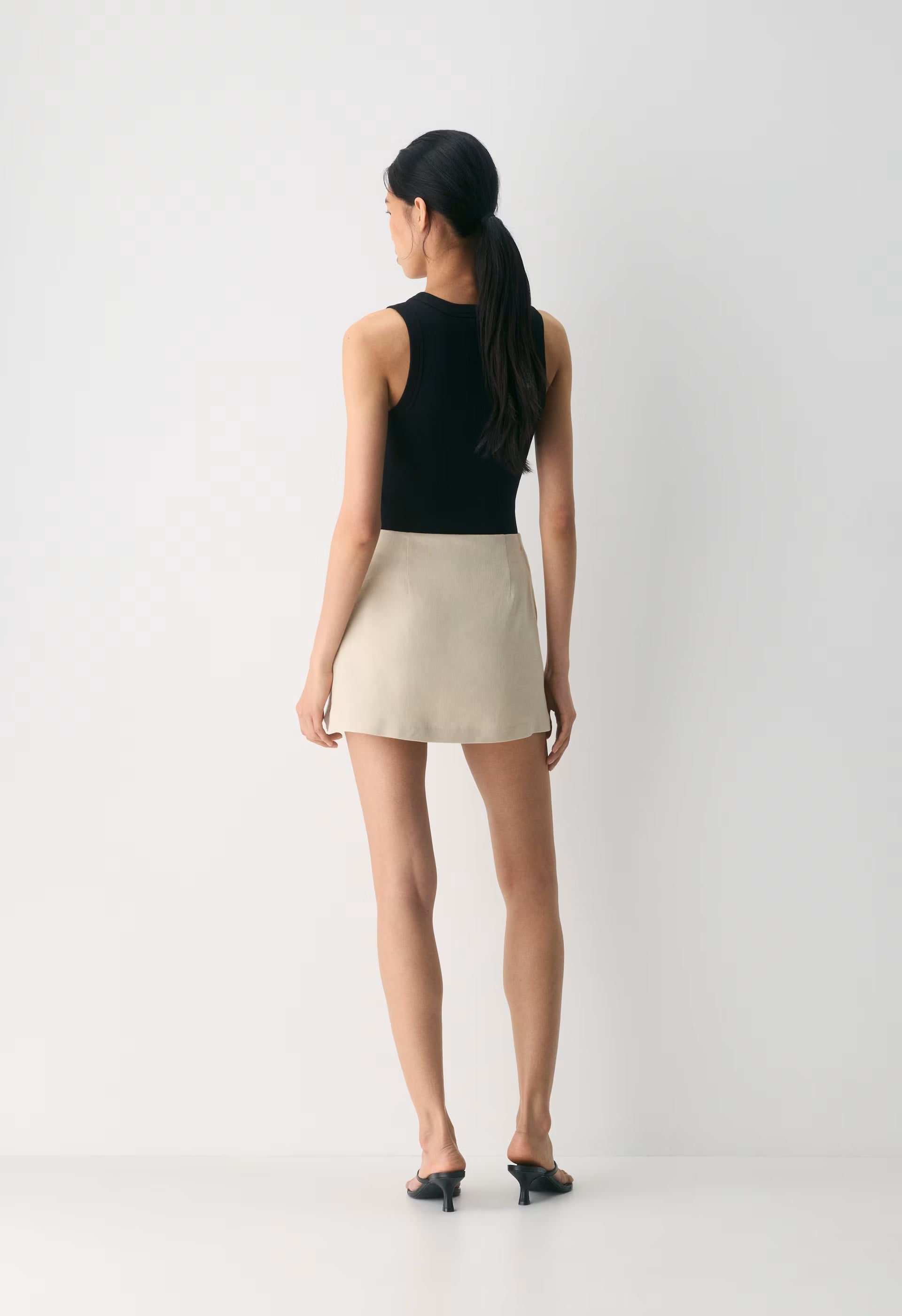 Roundup Linen Skort - COOL BEIGE