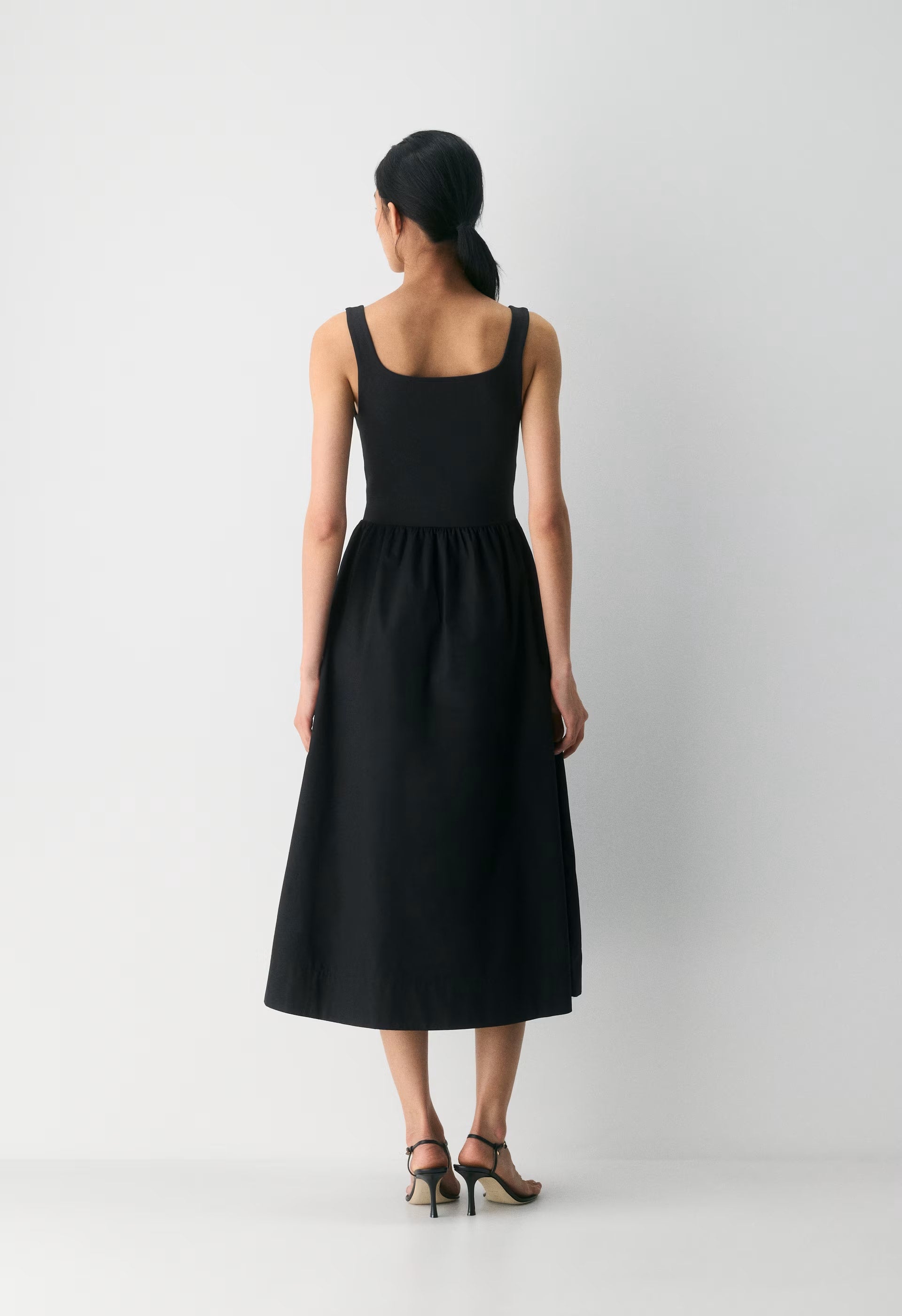 Revive Poplin Dress - BLACK