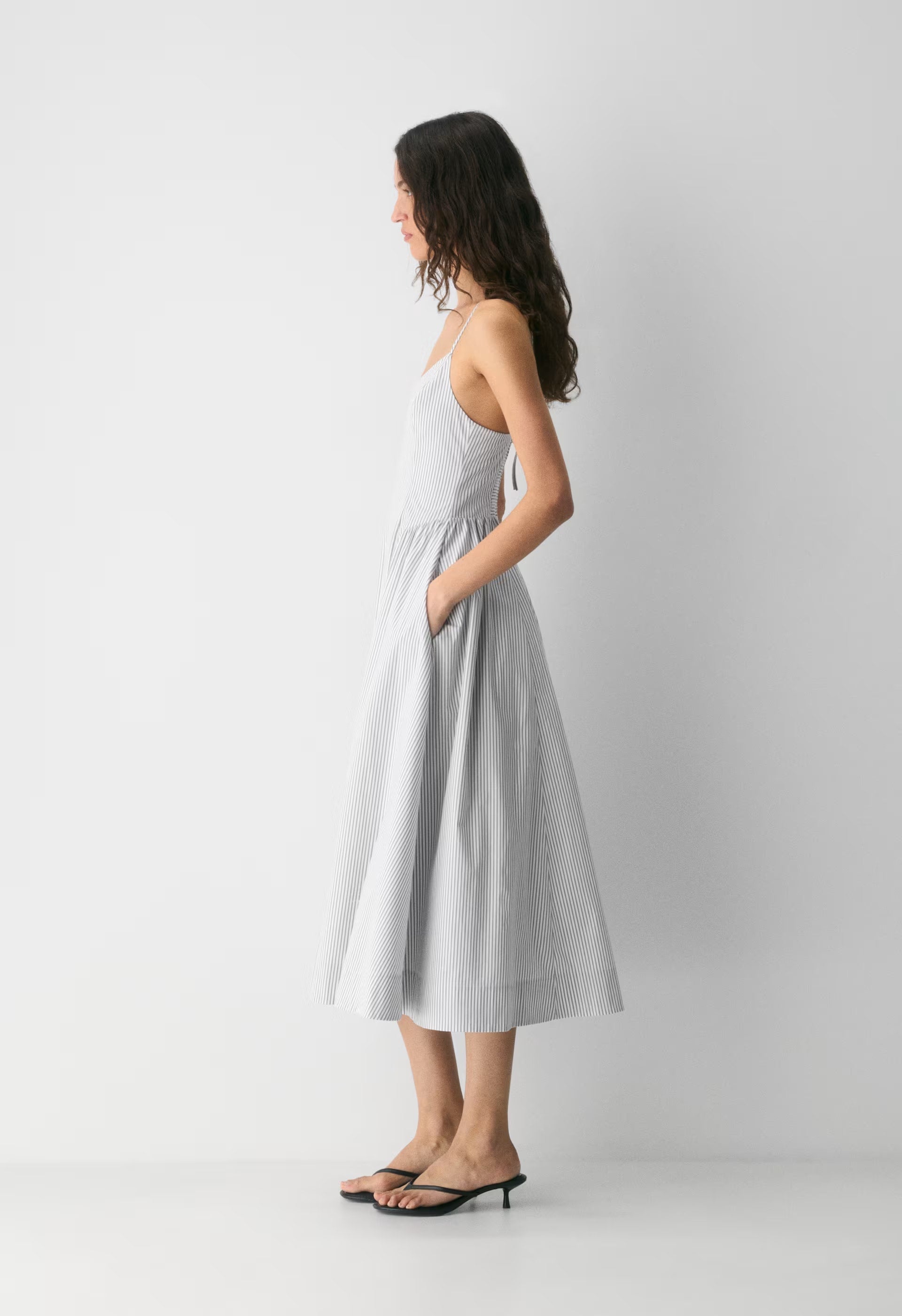 Technique Poplin Cami Dress - CRMN STRP WT/VNTG NVY