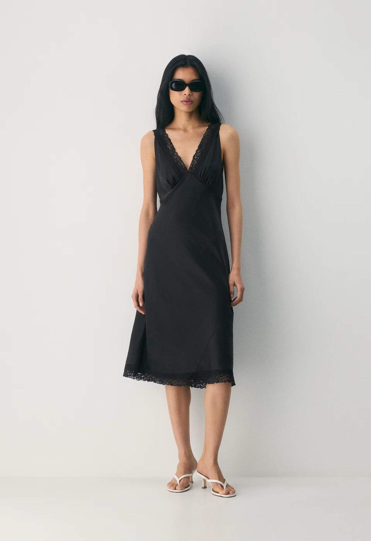 Daisychain Satin Dress - BLACK/BLACK