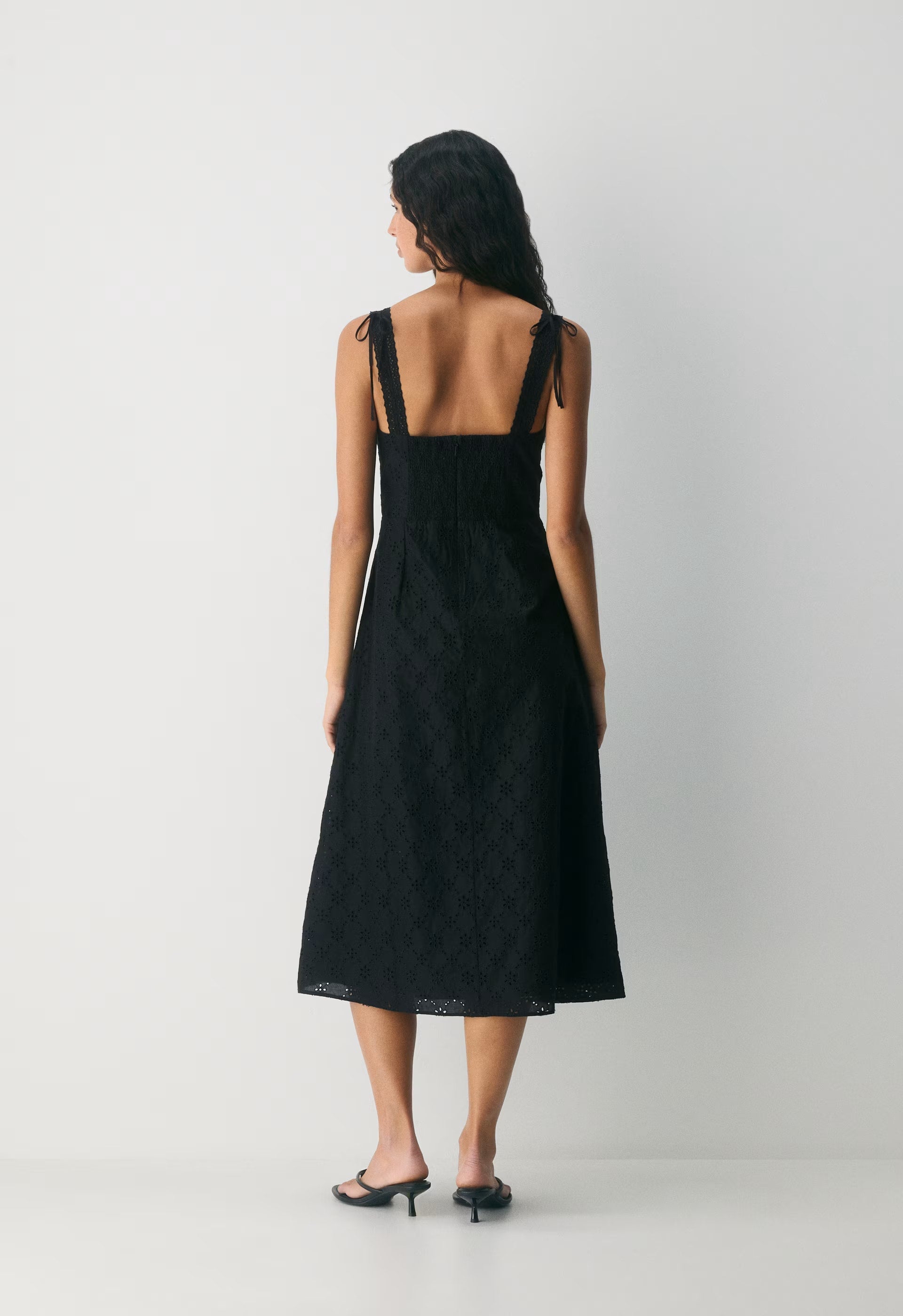 Thimble Dress - BLACK