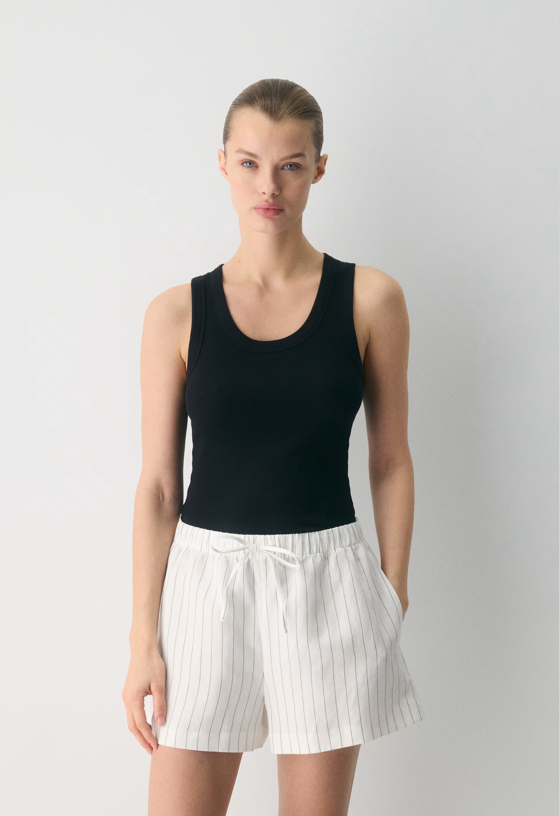 The Lodge Short™ Mini - CruiseLinen™ - HNDSN STRP WT/ADMIRAL