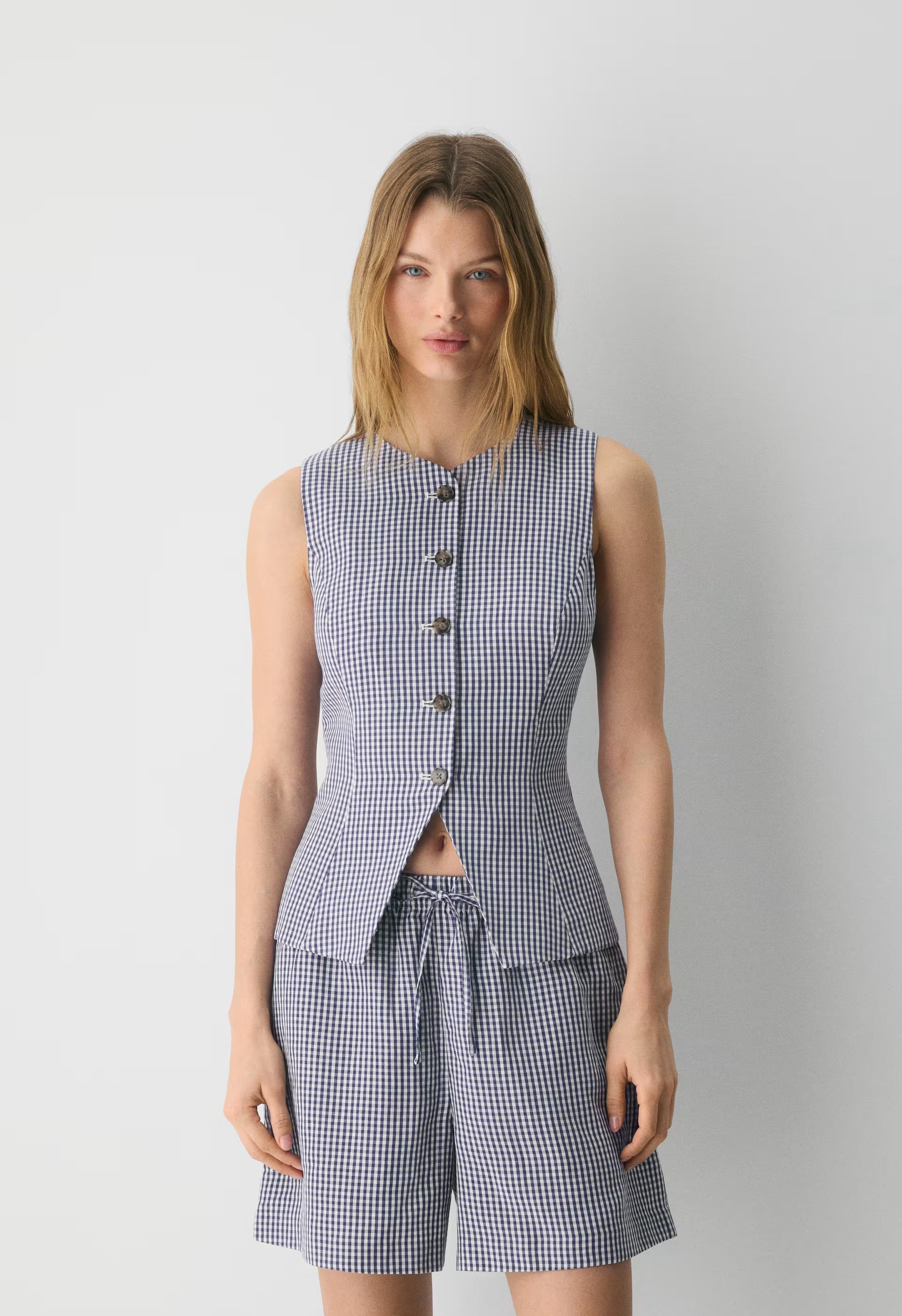 The Lodge Short™ Mid-Thigh - CruiseLinen™ - SRPN CK LT BRH/HBR NVY