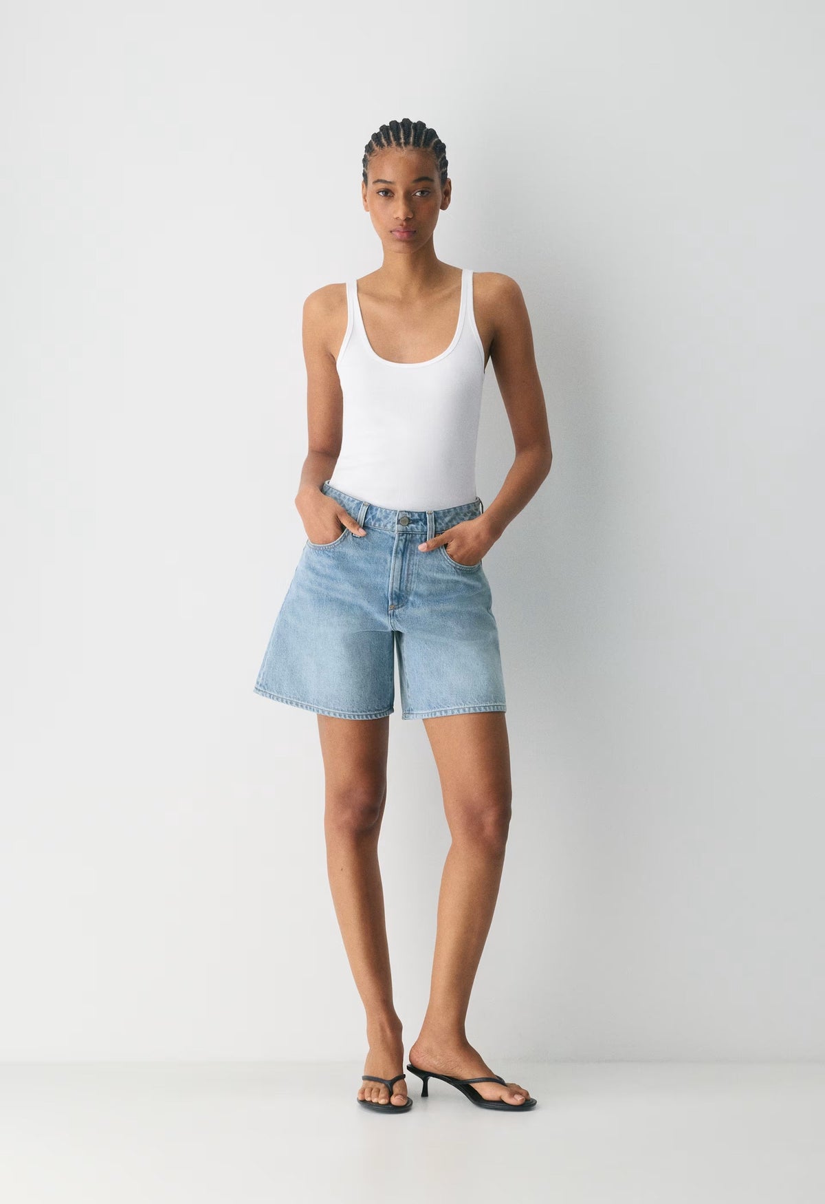 Denim Forum The ‘90s Vintage Hi Mid-Thigh Denim Short - 7 YRS BLEU TABOO