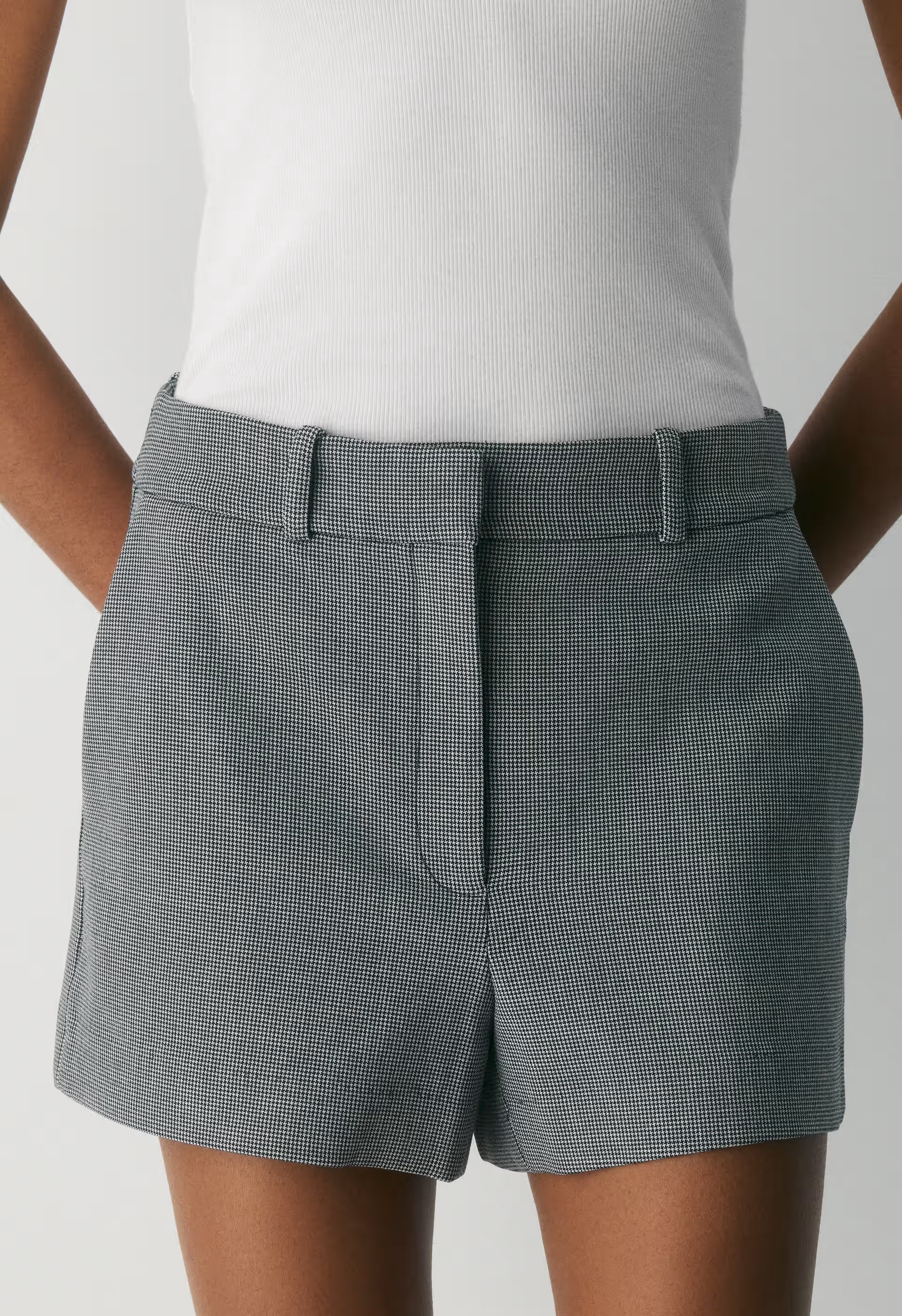 New Agency Mini Short - Eversential™ - JAKE CHK BLK/ CHROME