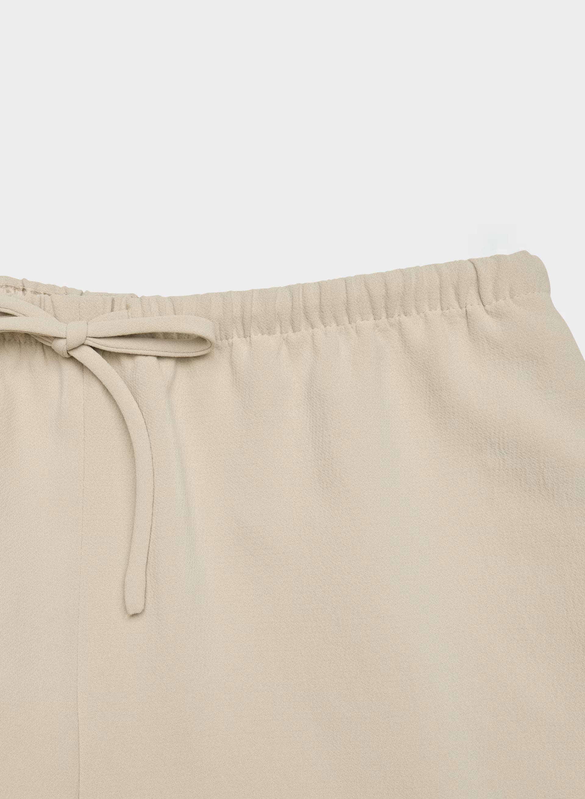 Jetway Short - Crepette™ - MARCONA BEIGE