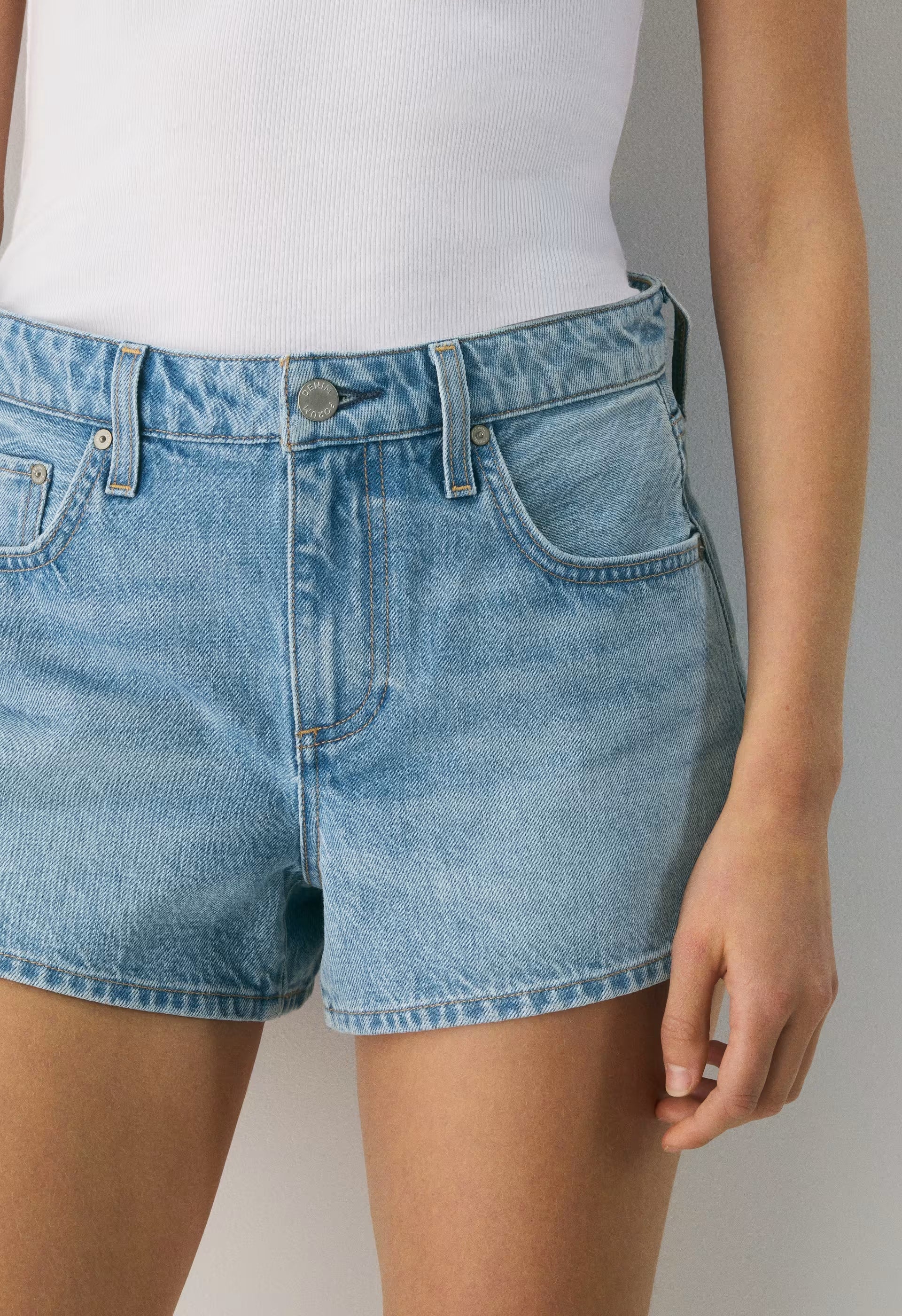 Denim Forum Alyssa Mid-Rise Mini Denim Short - 7 YRS BLEU TABOO