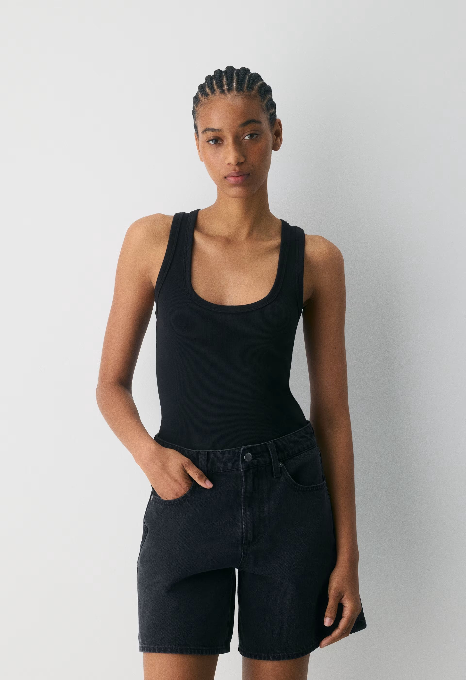 Denim Forum The ‘90s Vintage Hi Mid-Thigh Denim Short - BLACK EYELINER