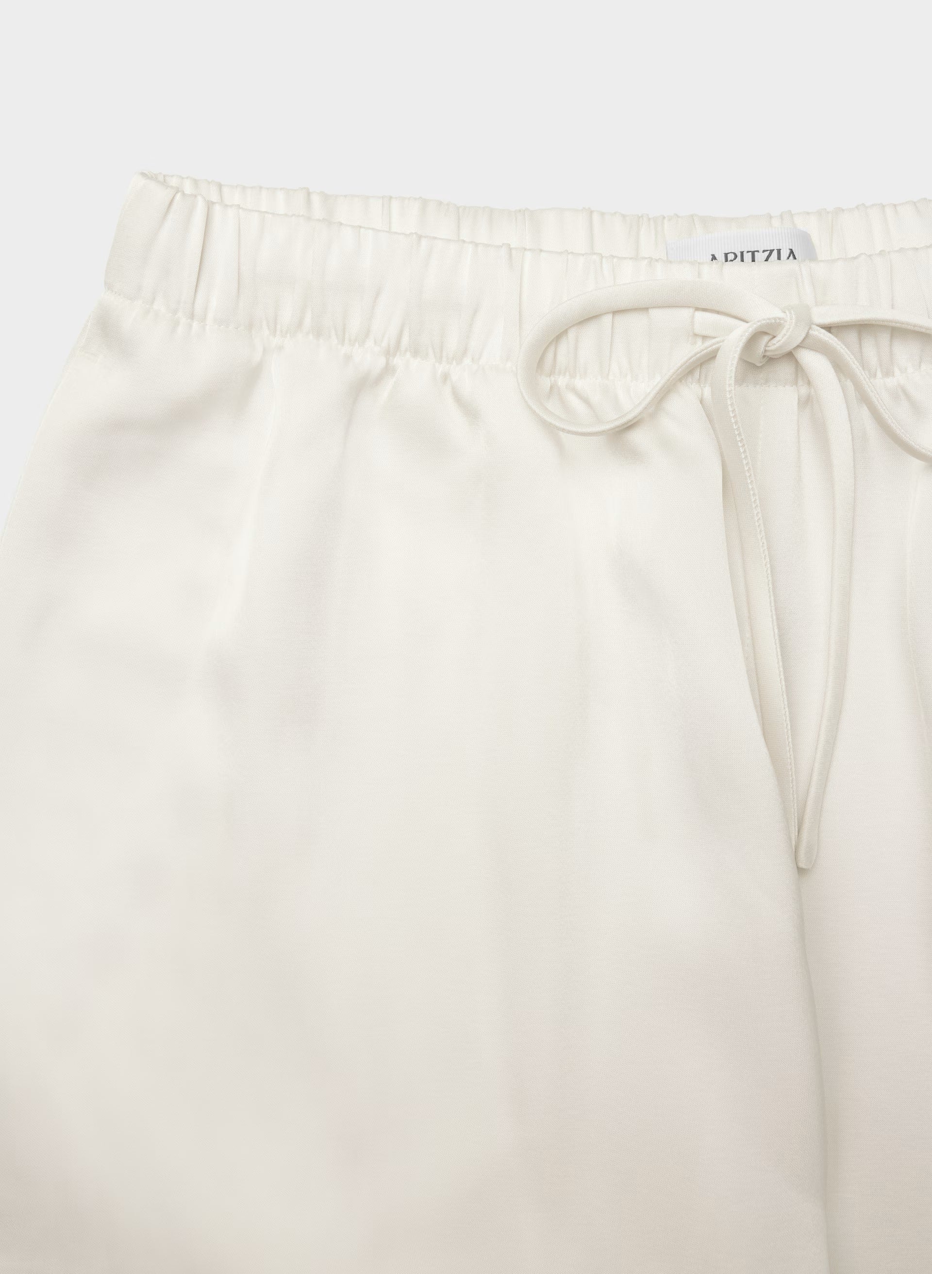 The Lodge Short™ Satin Mini - LIGHT BIRCH
