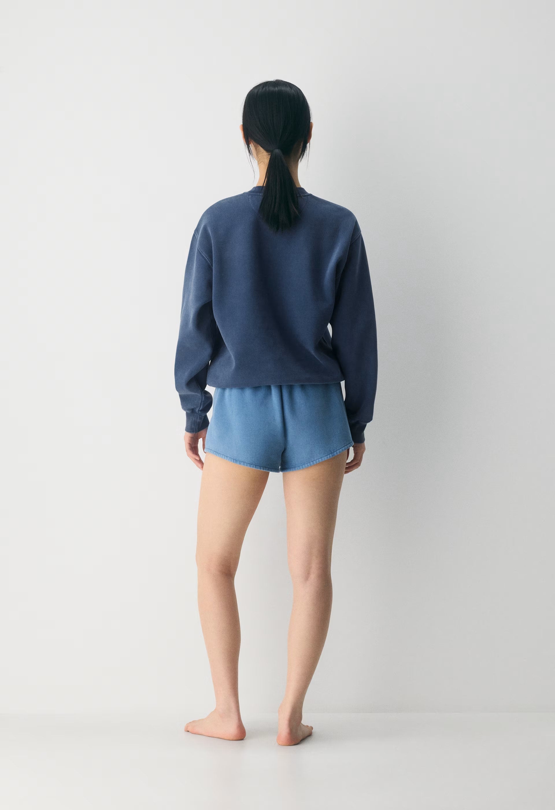 Cozy Sweatfleece Mega Flutter™ Micro Short - NO-STRESS LIGHT BLUE